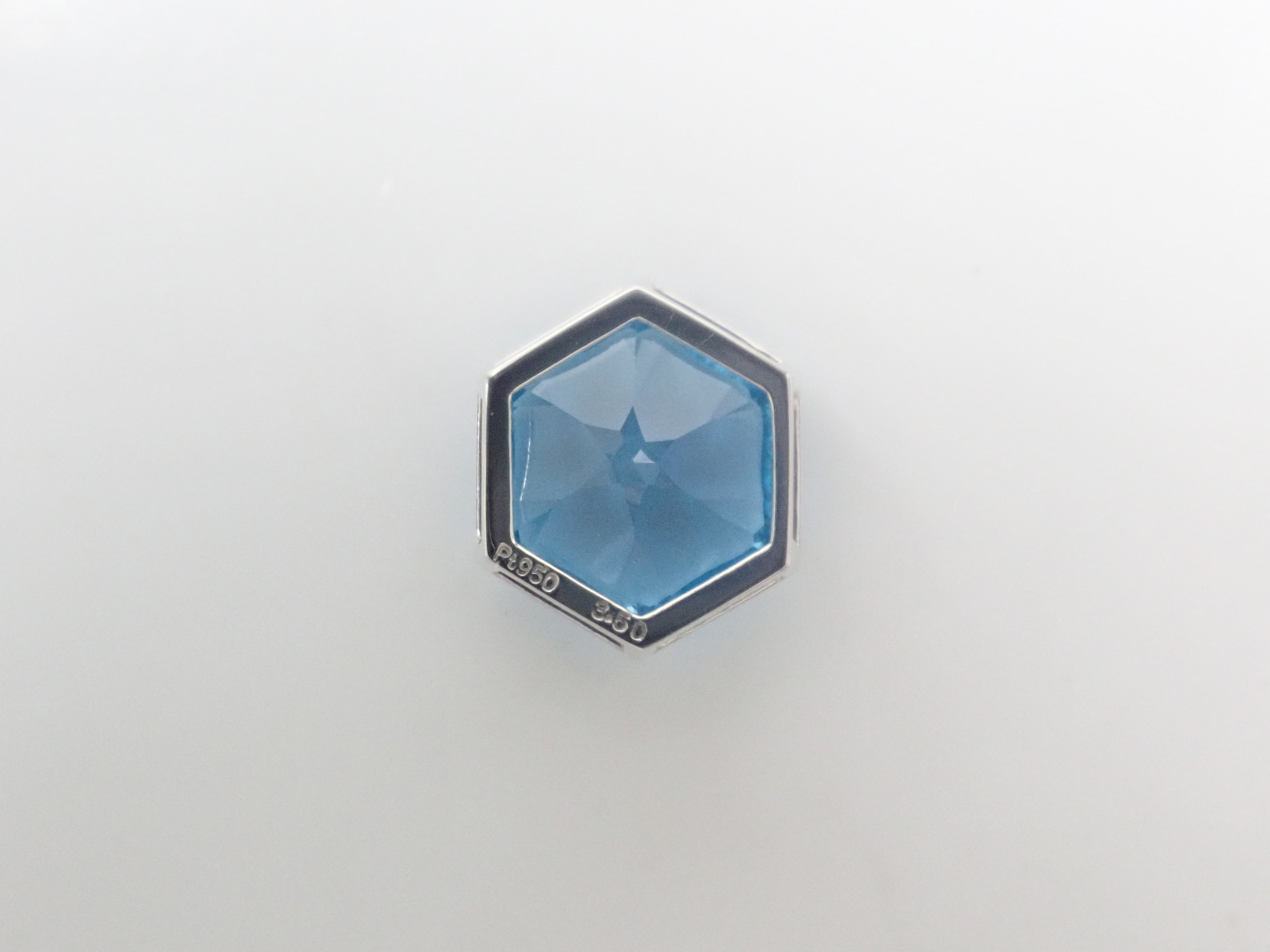 【22602571掲載】【カラフリ】Pt950 スイスブルートパーズ 3.5ct ペンダントトップ(ネックレストップ)