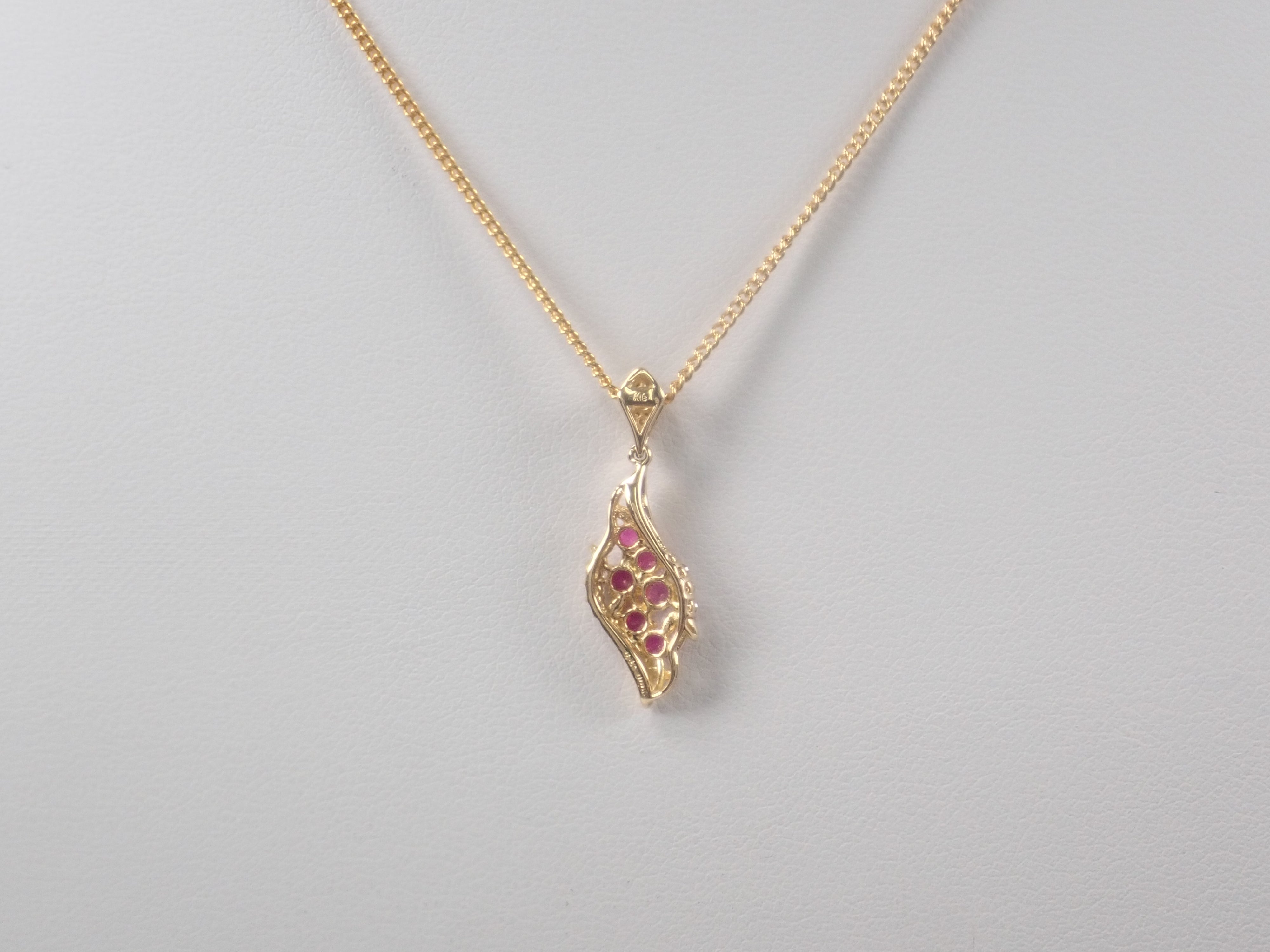 【22602578掲載】【カラフリ】K18 ルビー 0.33ct ペンダントトップ(ネックレストップ)