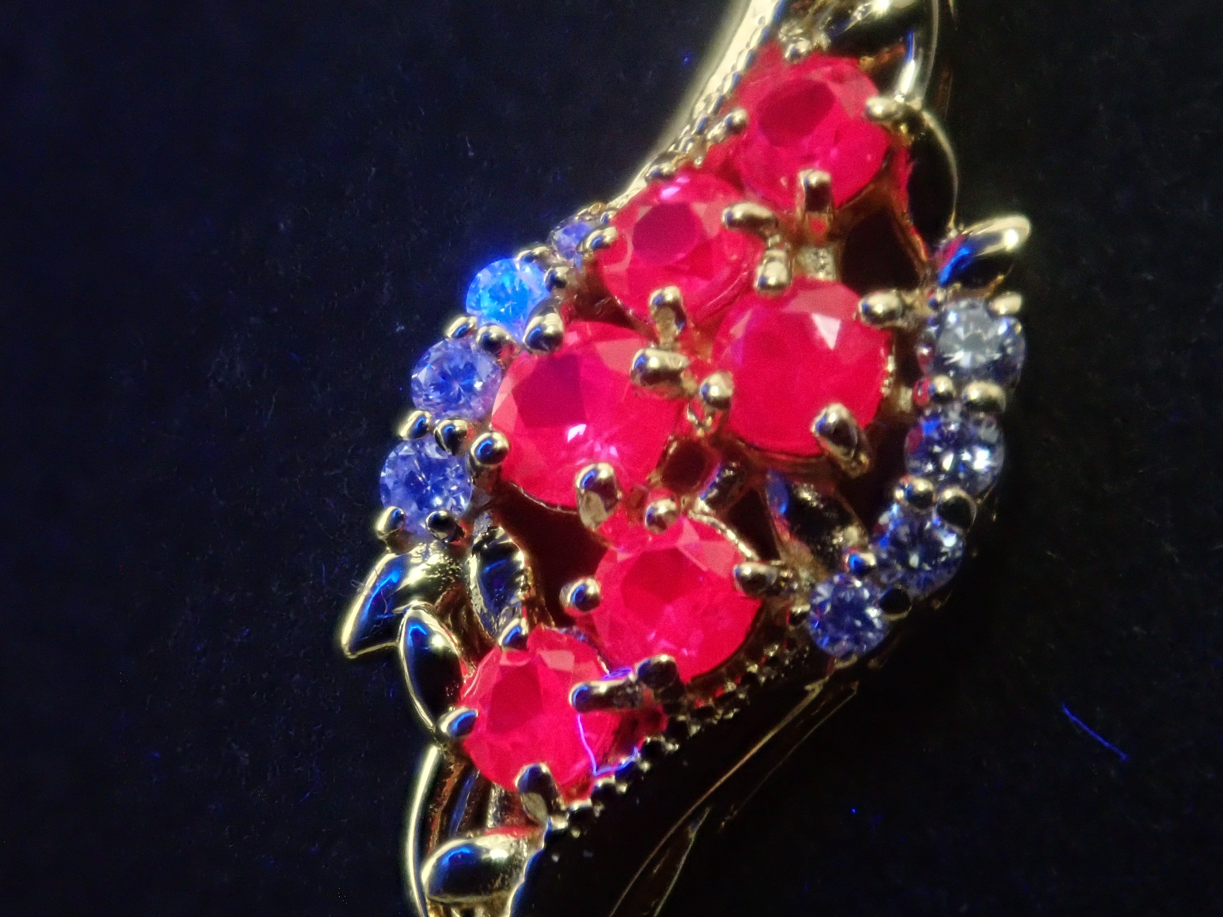 【22602578掲載】【カラフリ】K18 ルビー 0.33ct ペンダントトップ(ネックレストップ)