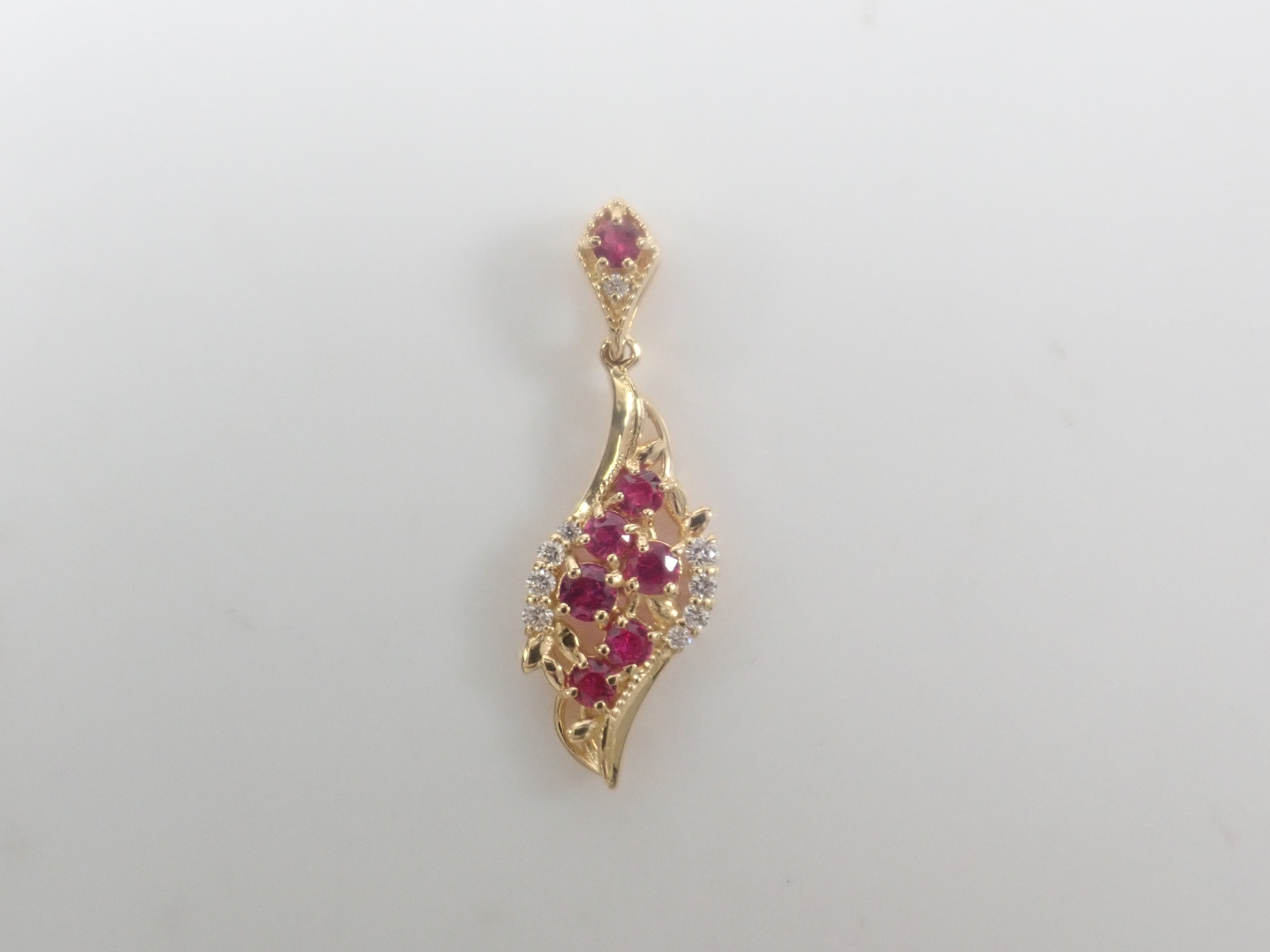 【22602578掲載】【カラフリ】K18 ルビー 0.33ct ペンダントトップ(ネックレストップ)