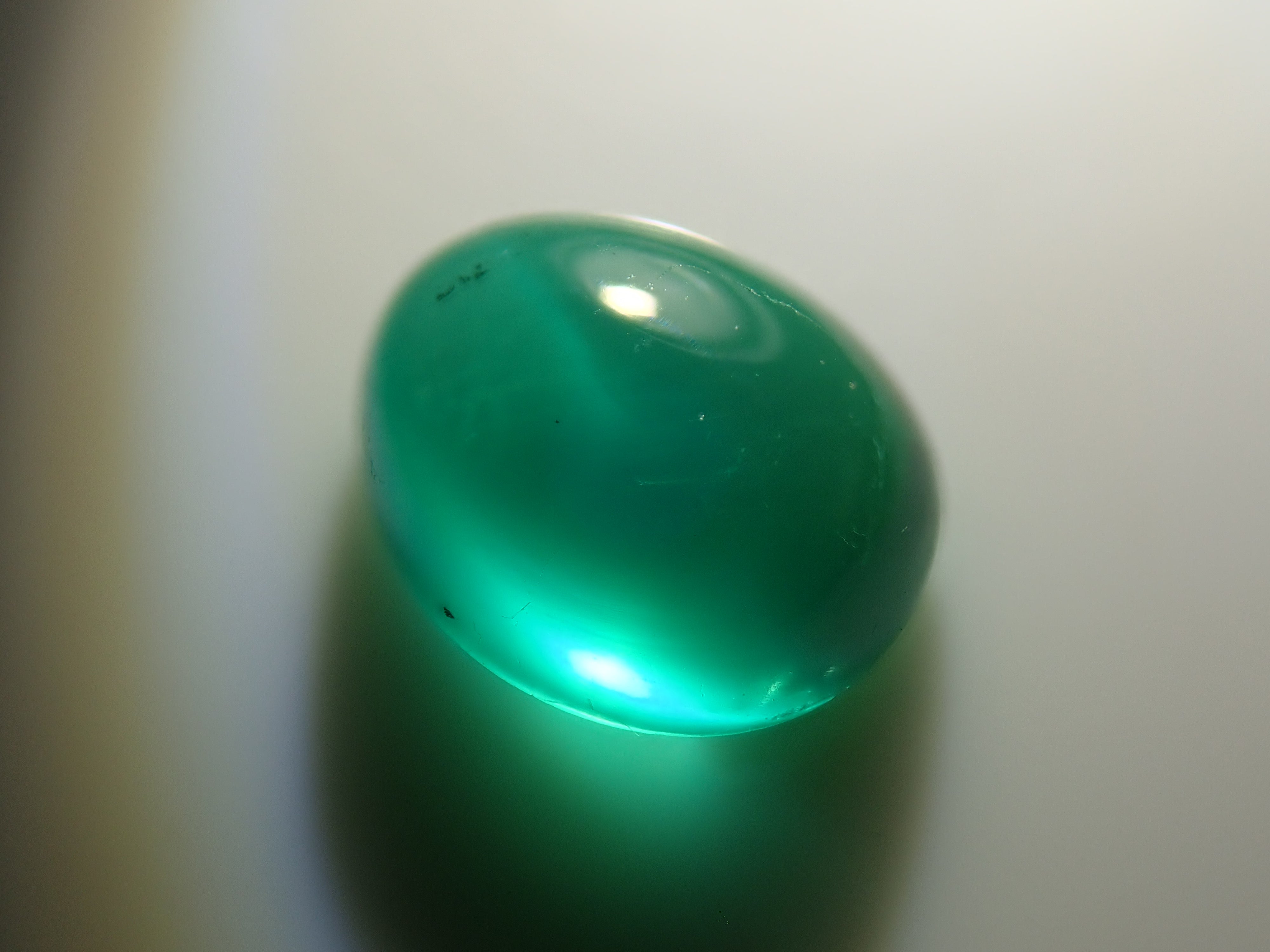 【12562785掲載】コロンビア産エメラルドキャッツアイ 0.574ctルース