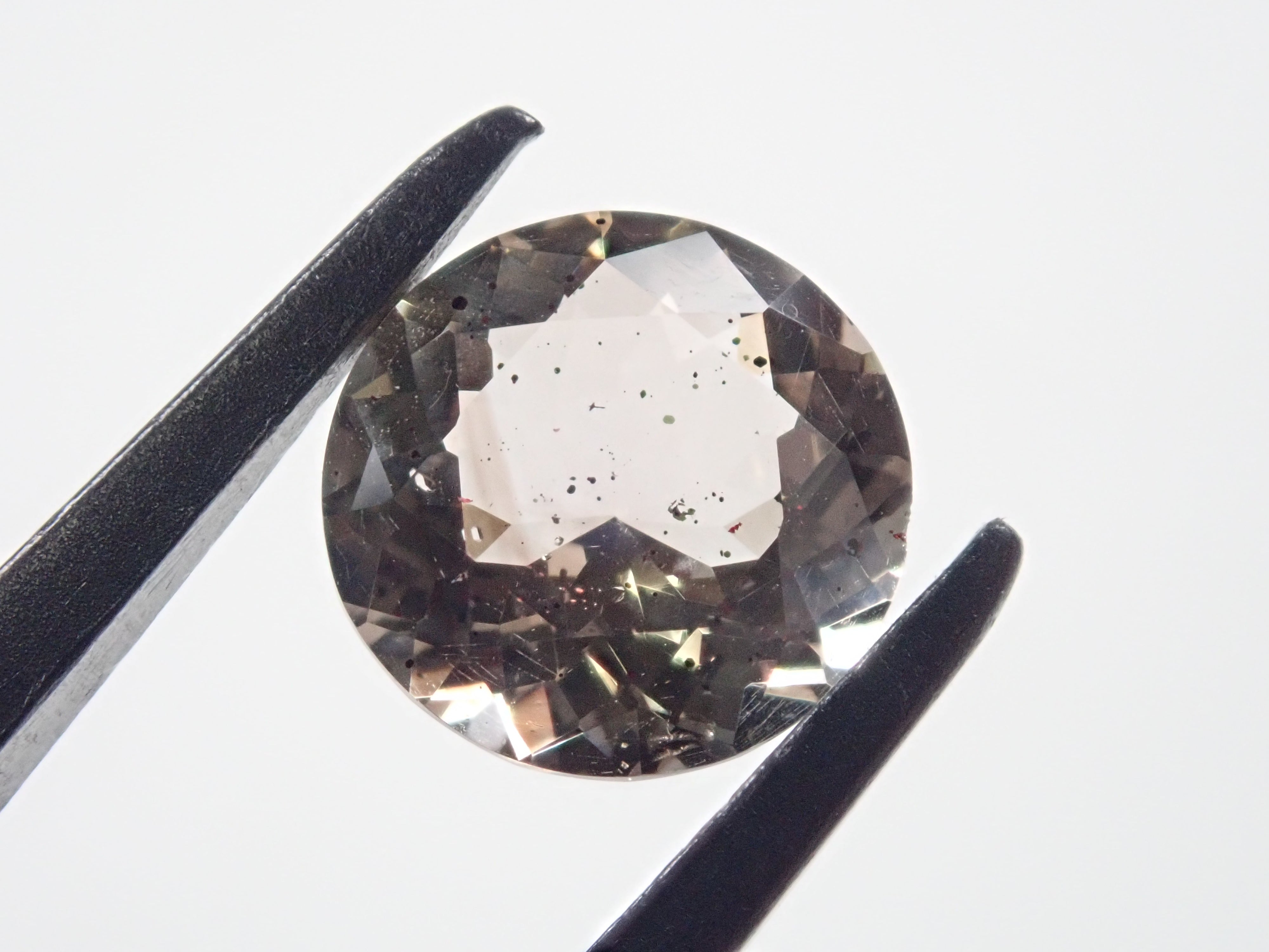 ティンカーベルクォーツ(ピンクファイヤークォーツ) 8.5mm/1.715ctルース