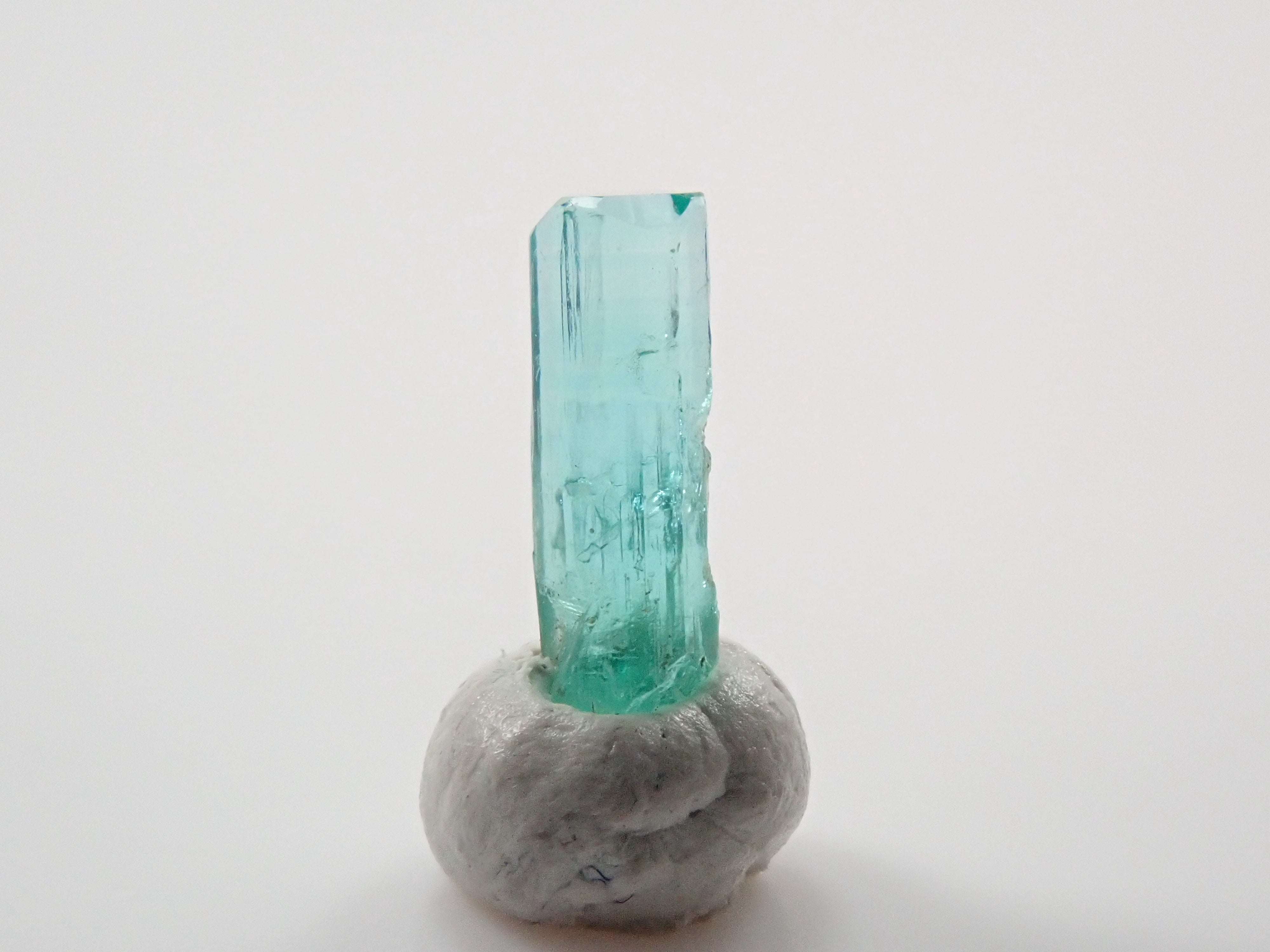 【4/25 22時販売】コロンビア産エメラルド 0.443ct原石