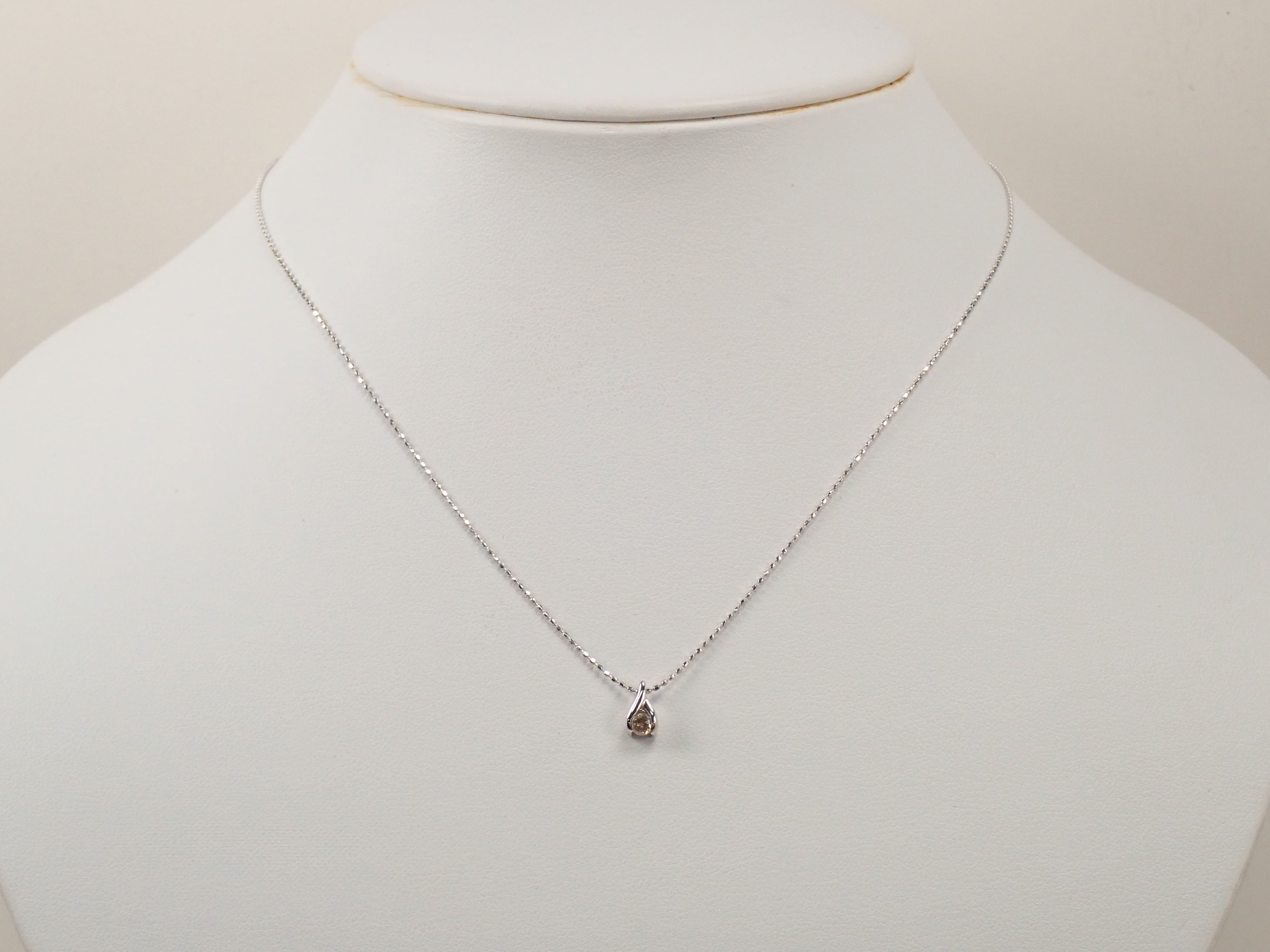 【5/23 22時販売】【カラフリ】K18WG ダイヤモンド 0.126ct ペンダント(ネックレス)