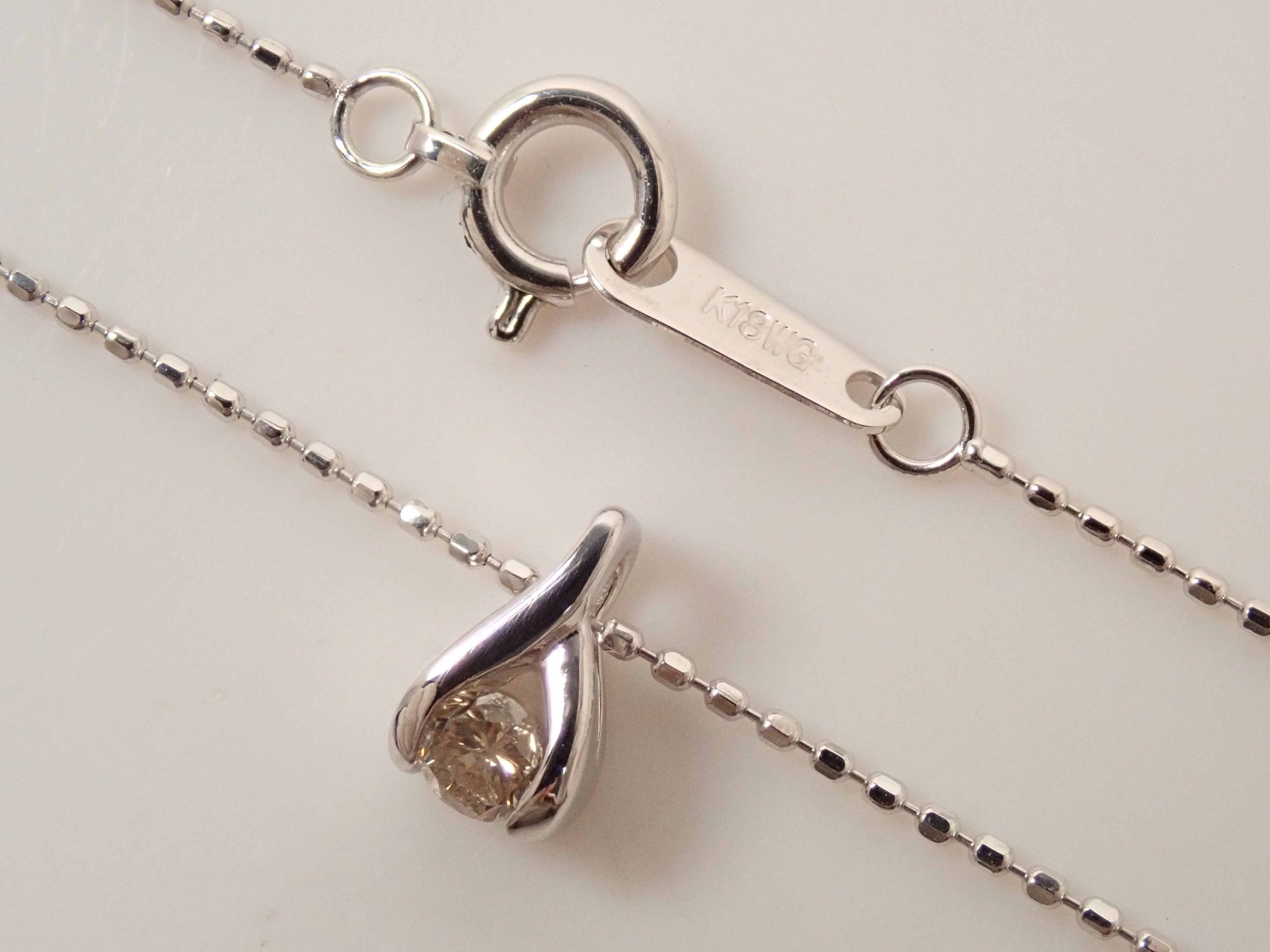 【5/23 22時販売】【カラフリ】K18WG ダイヤモンド 0.126ct ペンダント(ネックレス)
