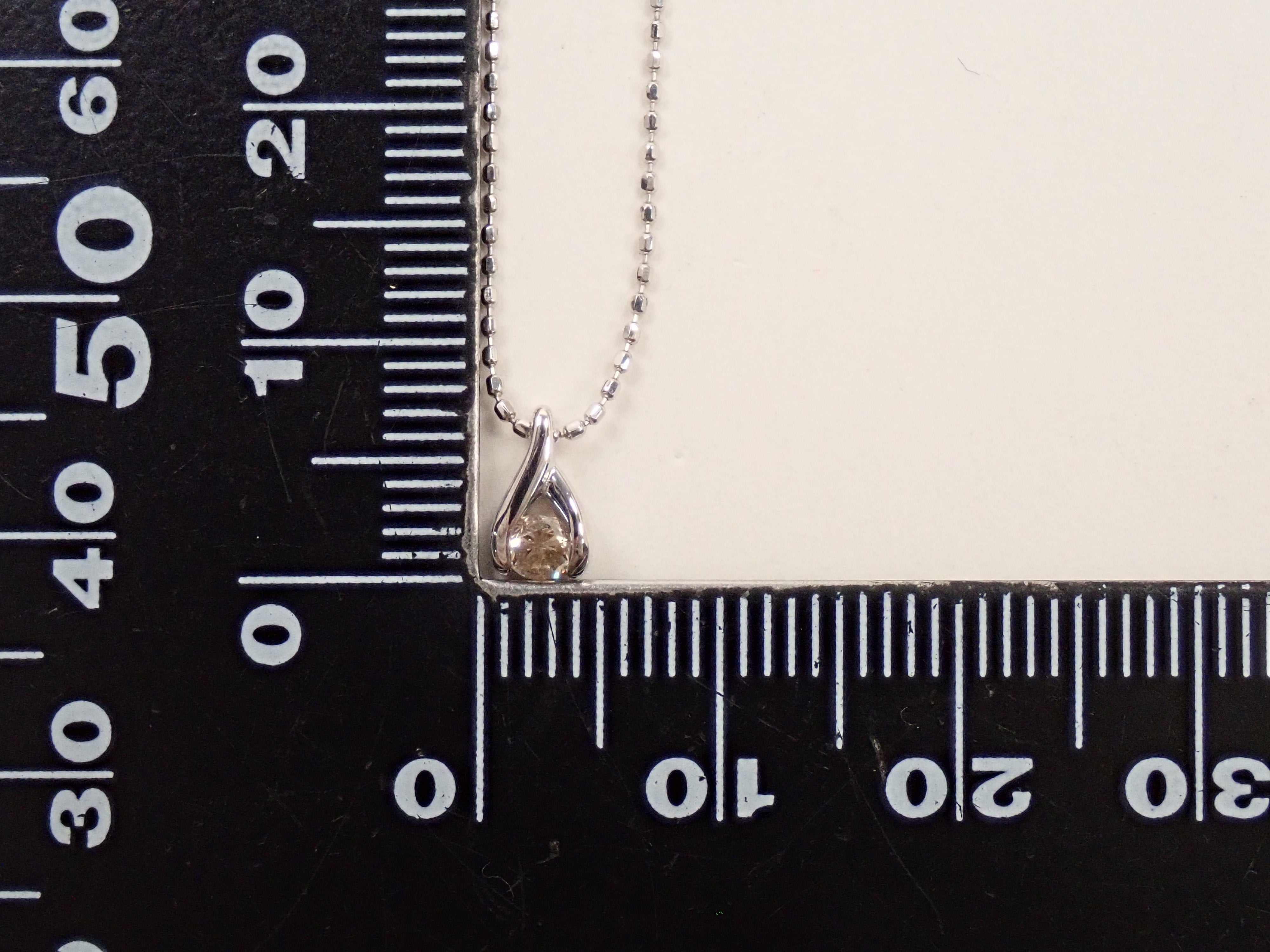 【5/23 22時販売】【カラフリ】K18WG ダイヤモンド 0.126ct ペンダント(ネックレス)