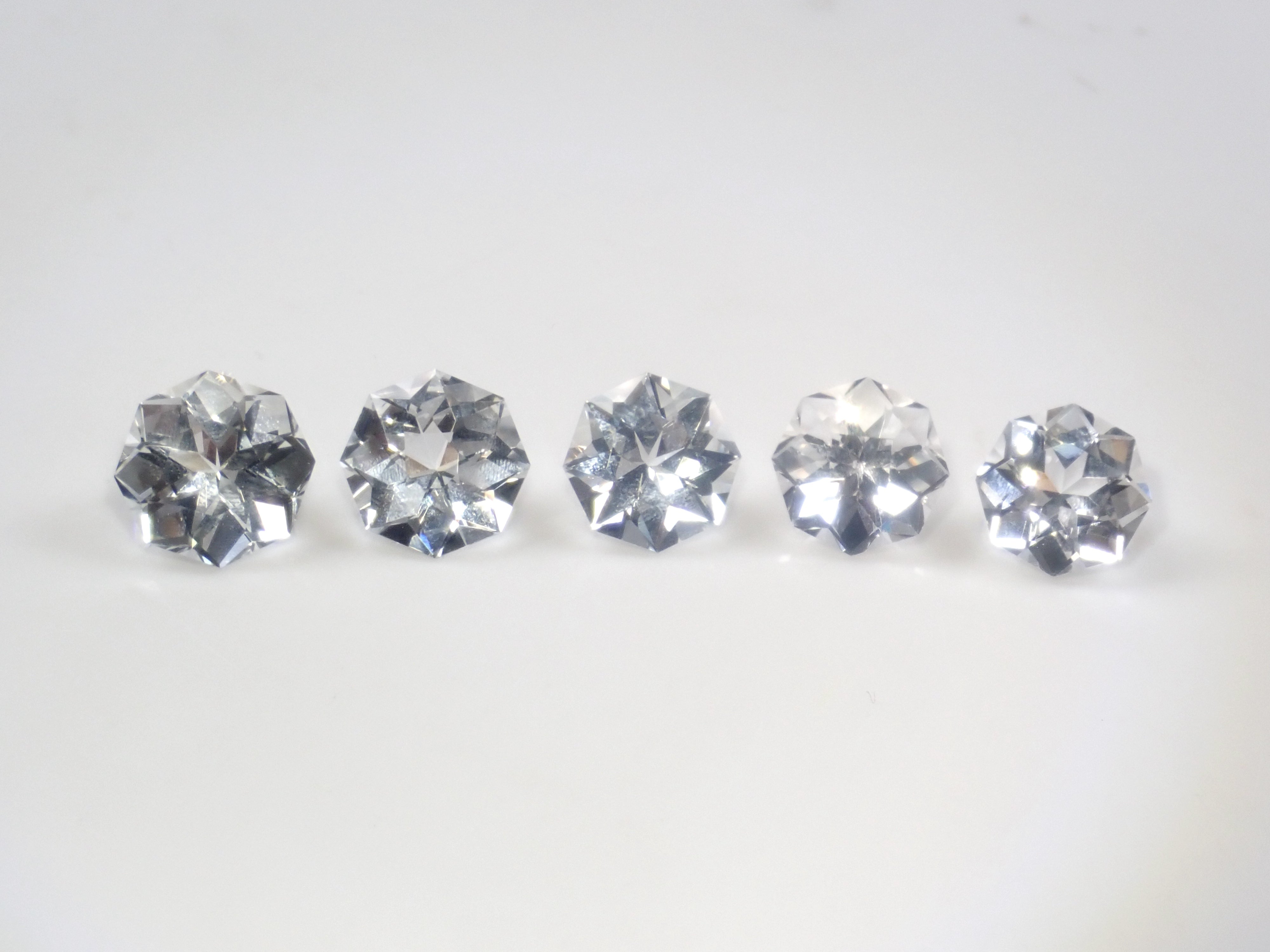 【5/16 22時販売】《限定20石》ビッグジェムガチャ💎19ct upのシミズ貴石様カメリアカットが当たる《複数購入割引有》