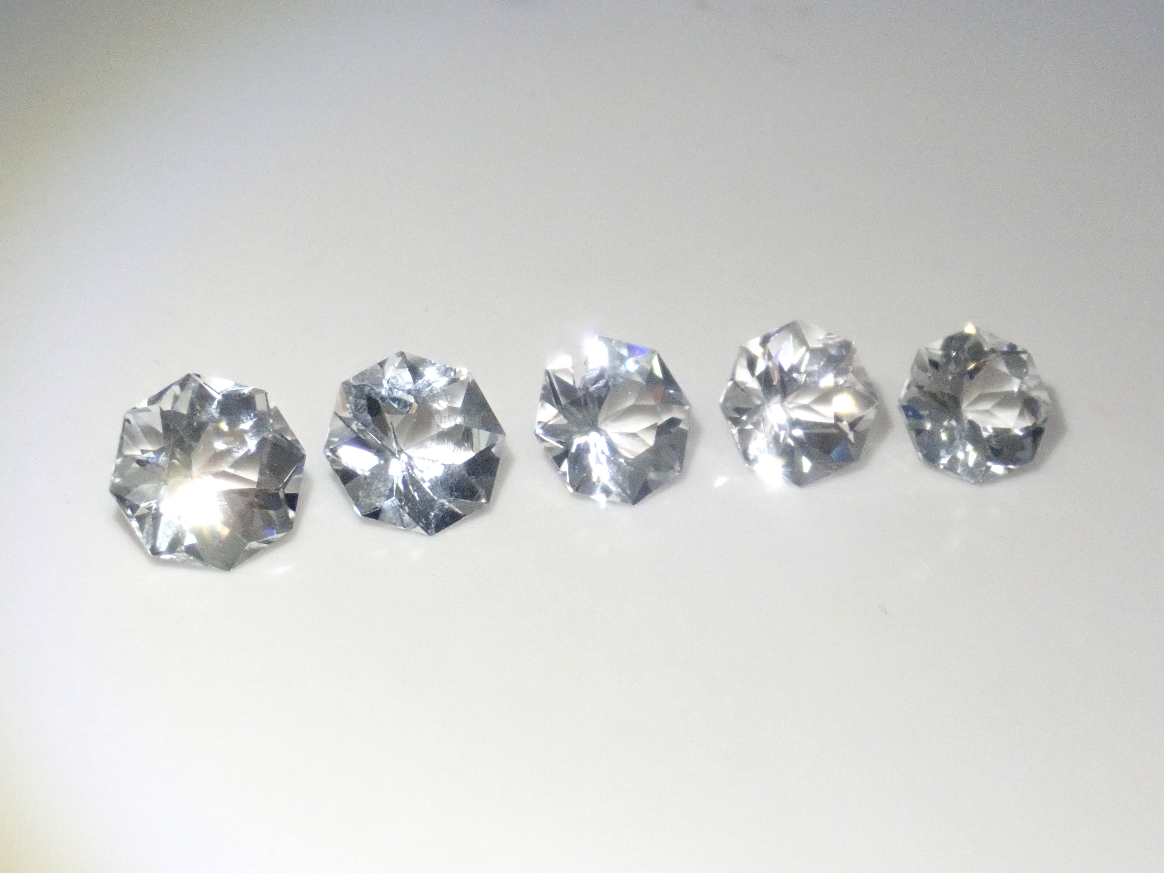 【5/16 22時販売】《限定20石》ビッグジェムガチャ💎19ct upのシミズ貴石様カメリアカットが当たる《複数購入割引有》