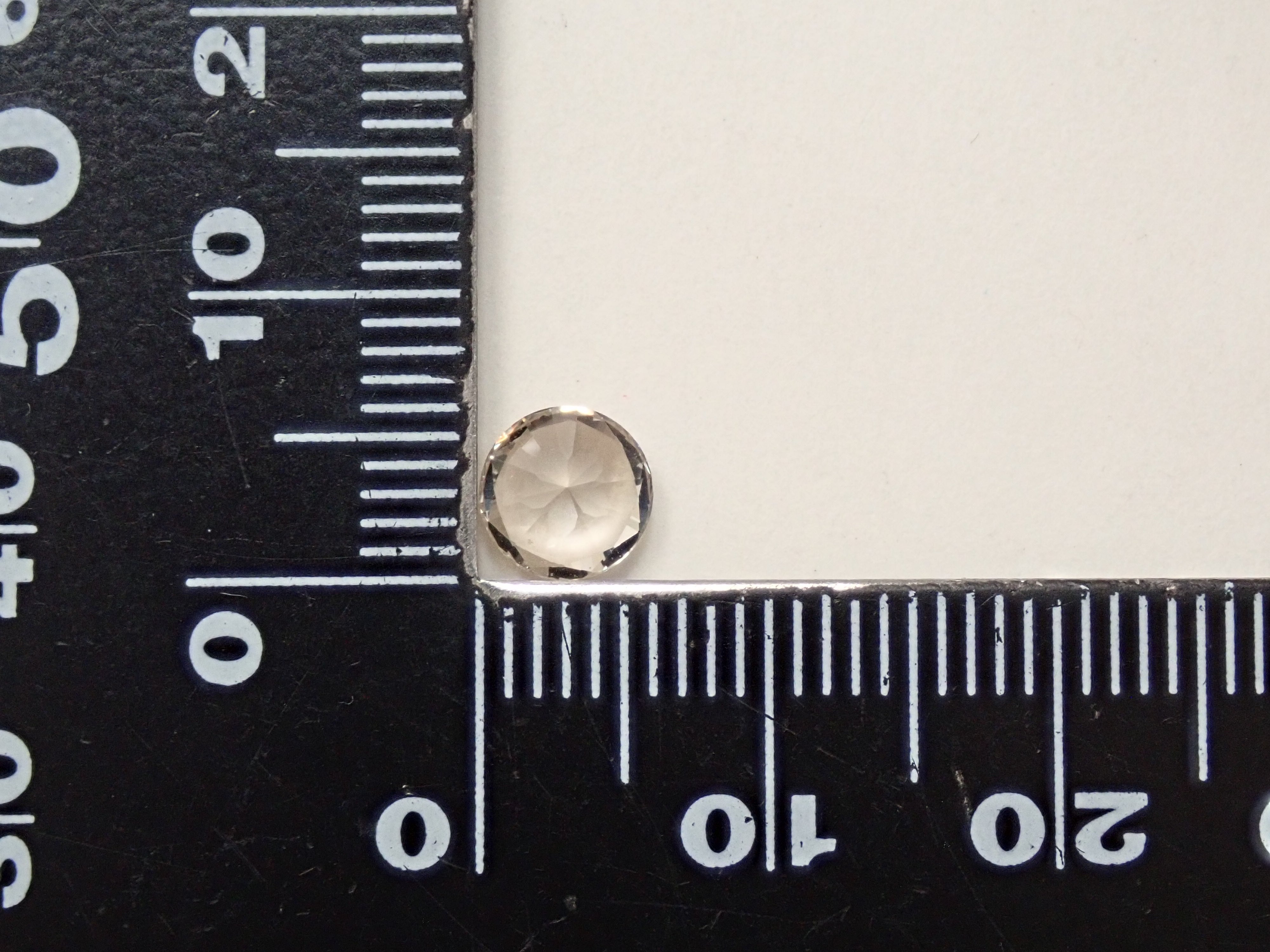 抽選販売051009_【さくらインカット】スリランカ産サファイア 6.0mm/1.032ctルース