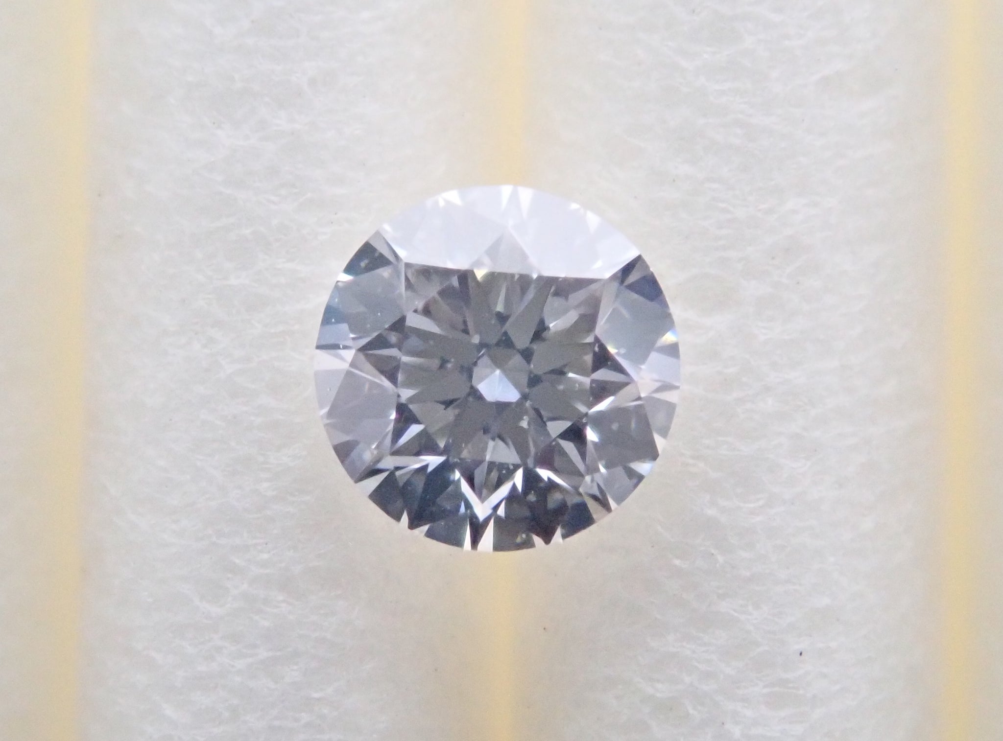 ダイヤモンド 3.2mm/0.129ctルース(F, SI-1,EXCELLENT) 