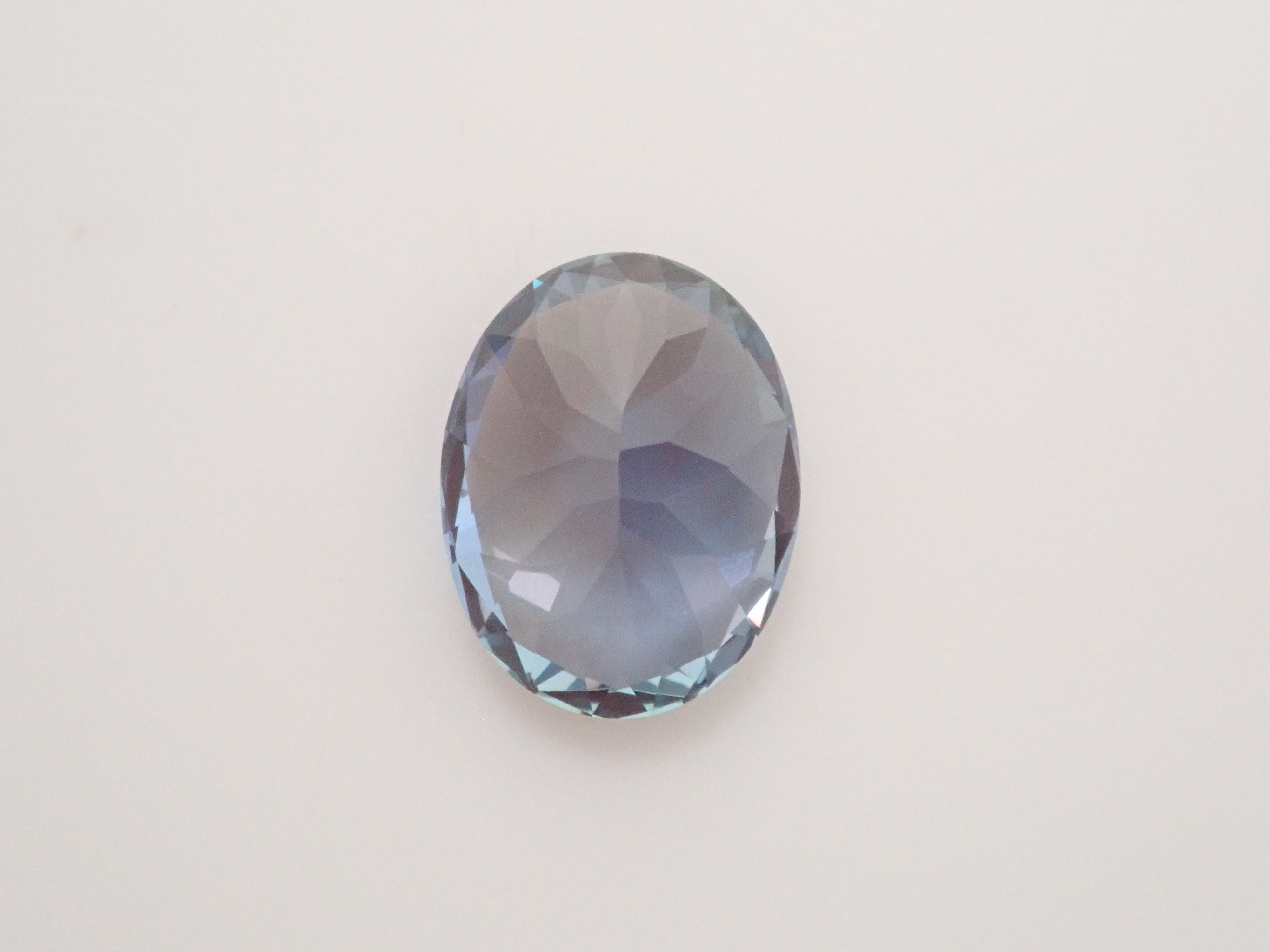 合成アレキサンドライト 1.355ctルース