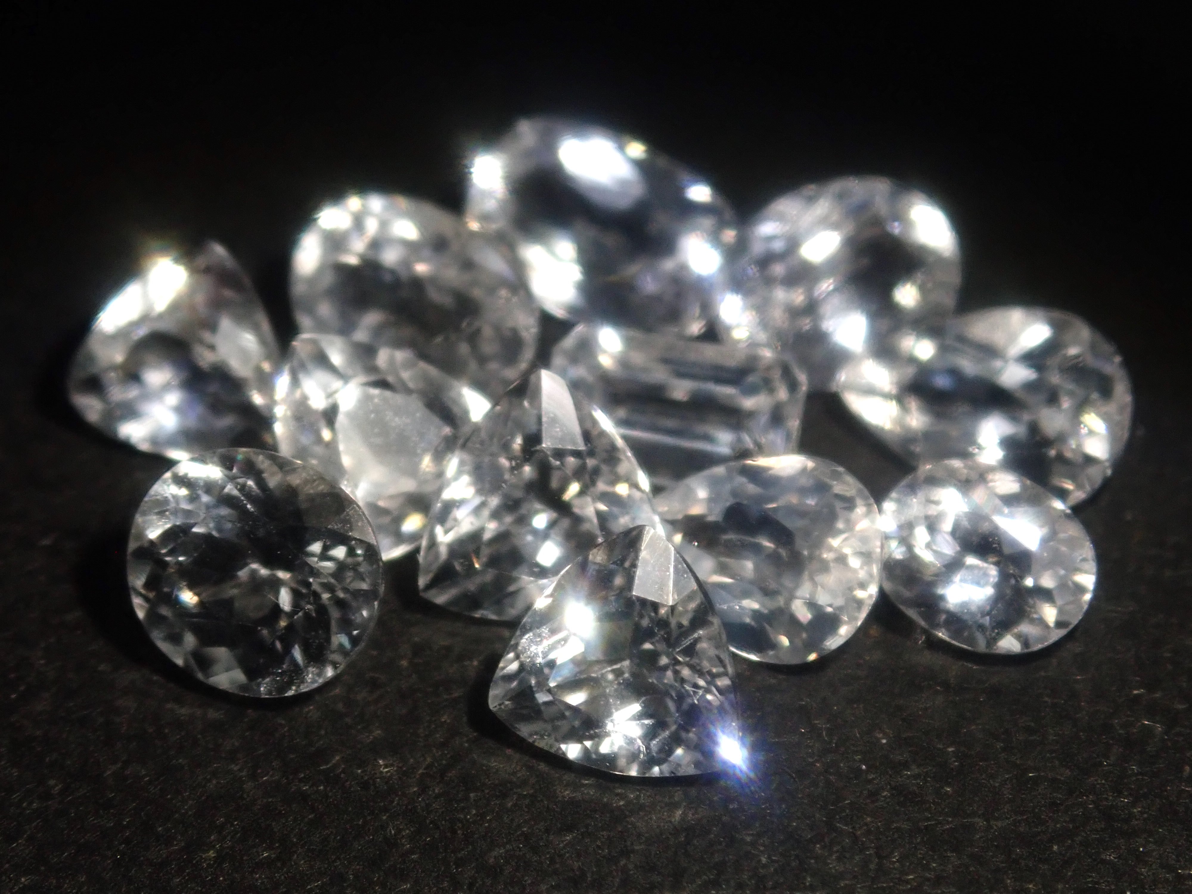 【5/23 22時販売】《限定12石》ロシア産フェナカイト1石ルース(平均0.35ct)《複数購入割引有》