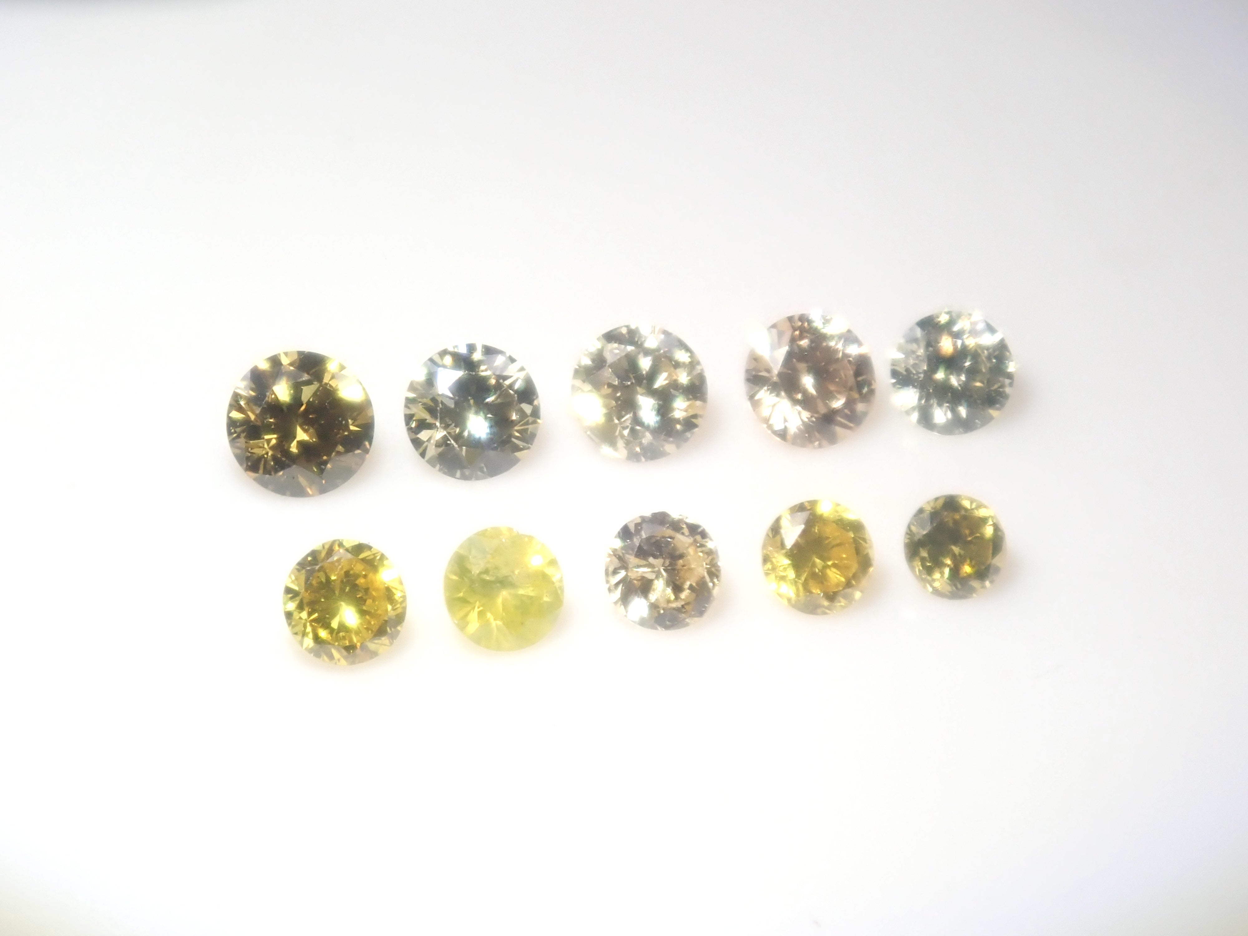 【5/29 22時販売】《限定13石》通常39,800円VVS-2/4.3mm/ソーティング付きが当たる💎イエローダイヤモンドガチャ《複数購入割引有》