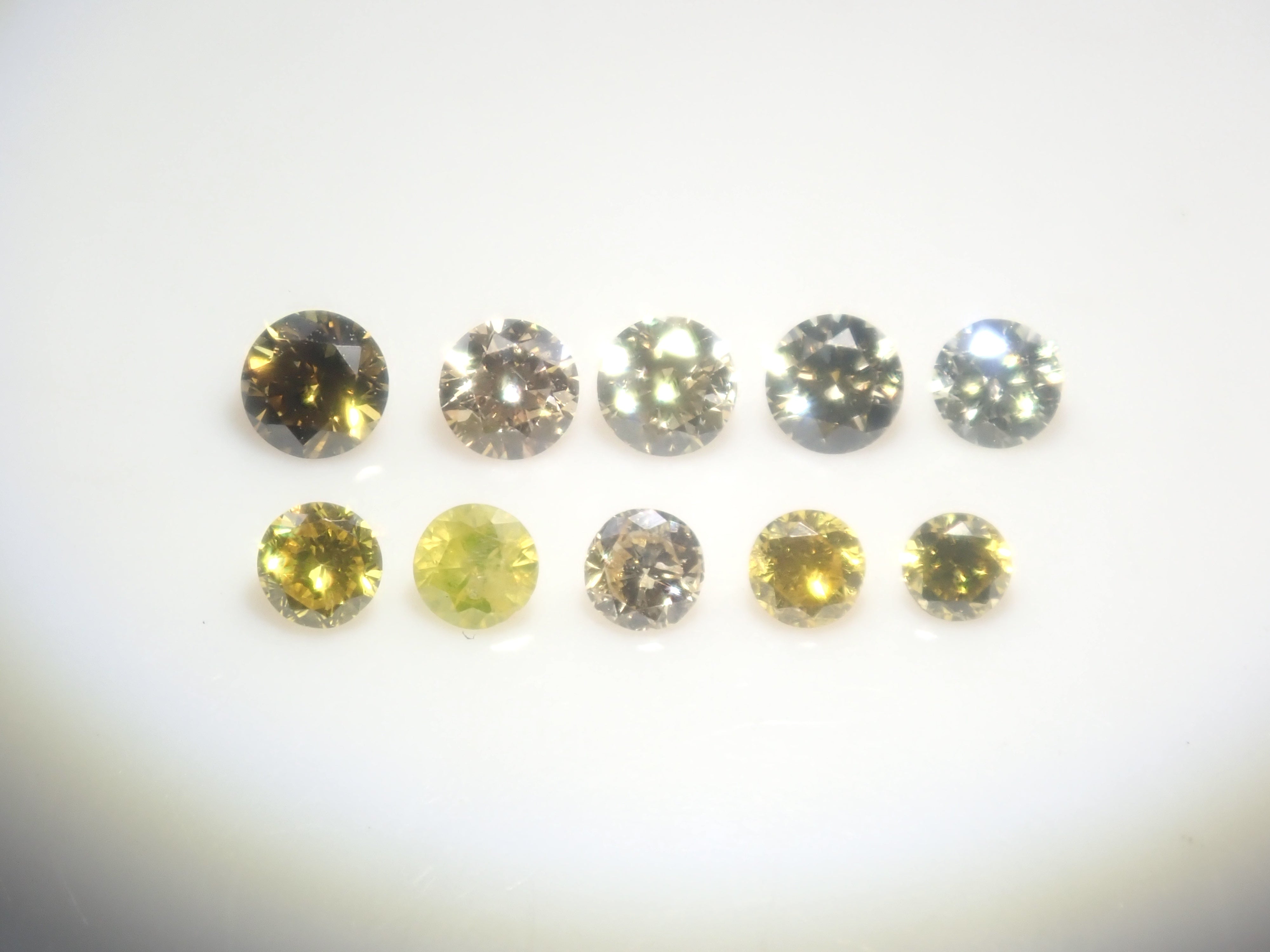 【5/29 22時販売】《限定13石》通常39,800円VVS-2/4.3mm/ソーティング付きが当たる💎イエローダイヤモンドガチャ《複数購入割引有》