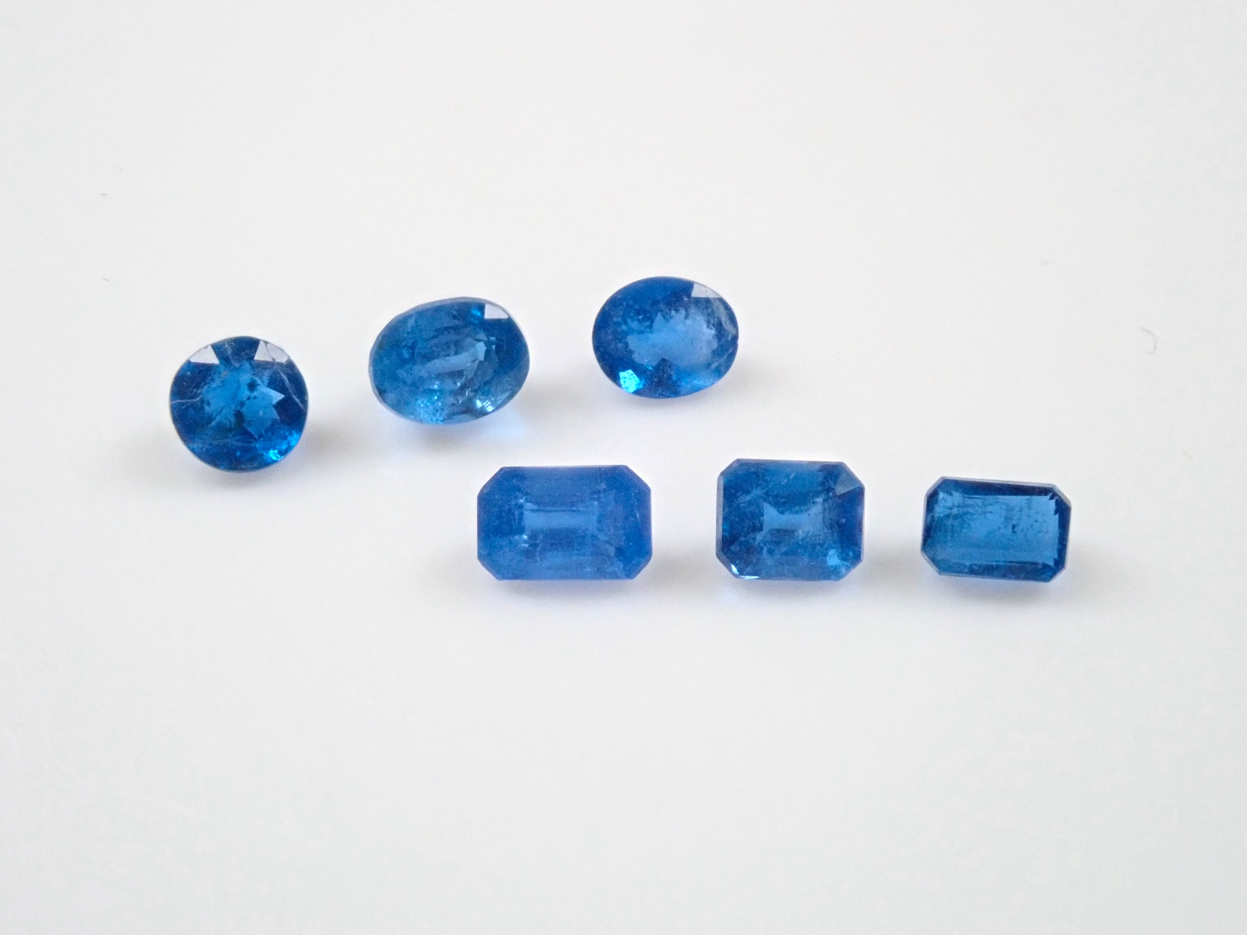 ジェムガチャ💎 アフガナイト1石 ルース(平均0.14ct)《複数購入割引有》