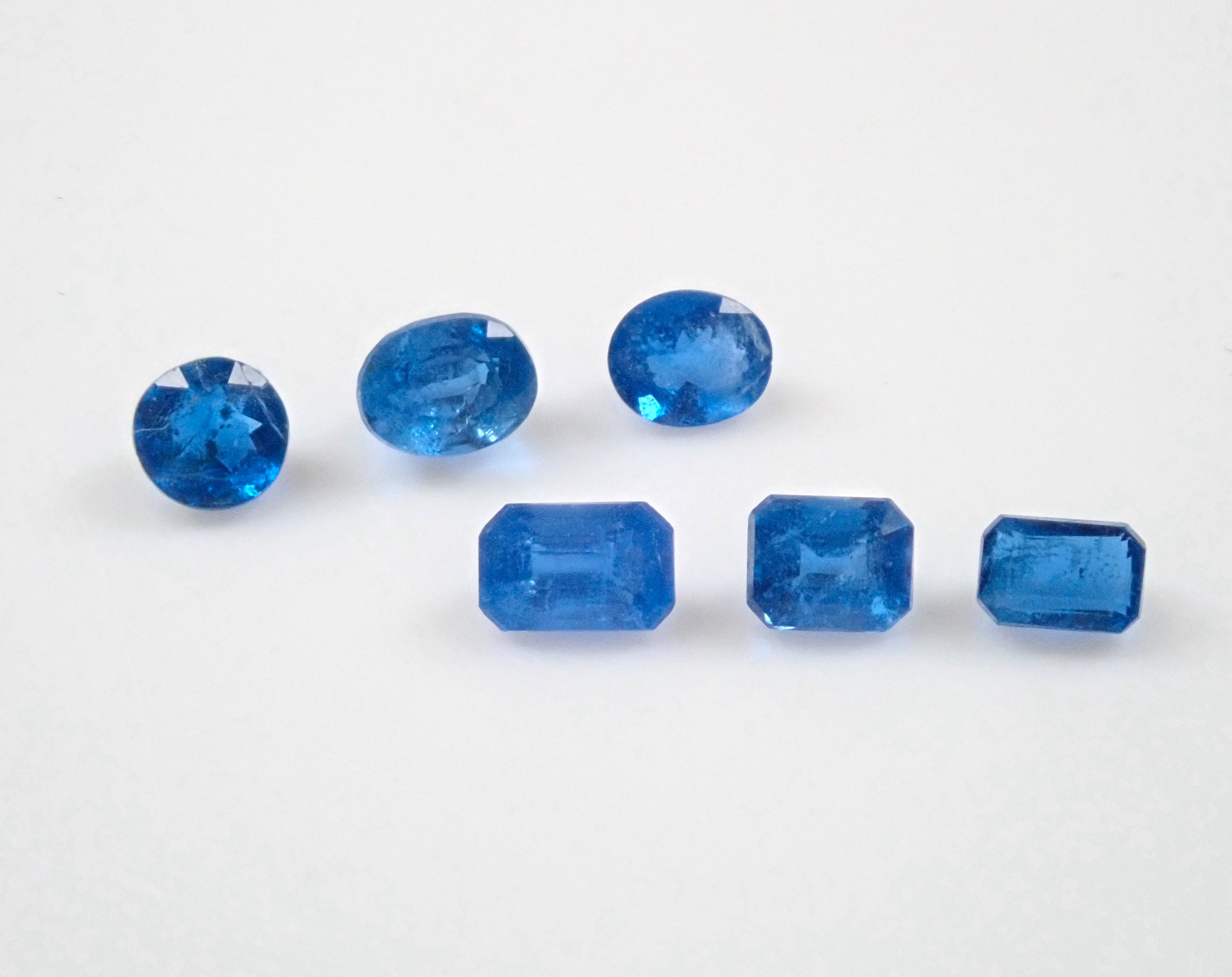 ジェムガチャ💎 アフガナイト1石 ルース(平均0.14ct)《複数購入割引有》