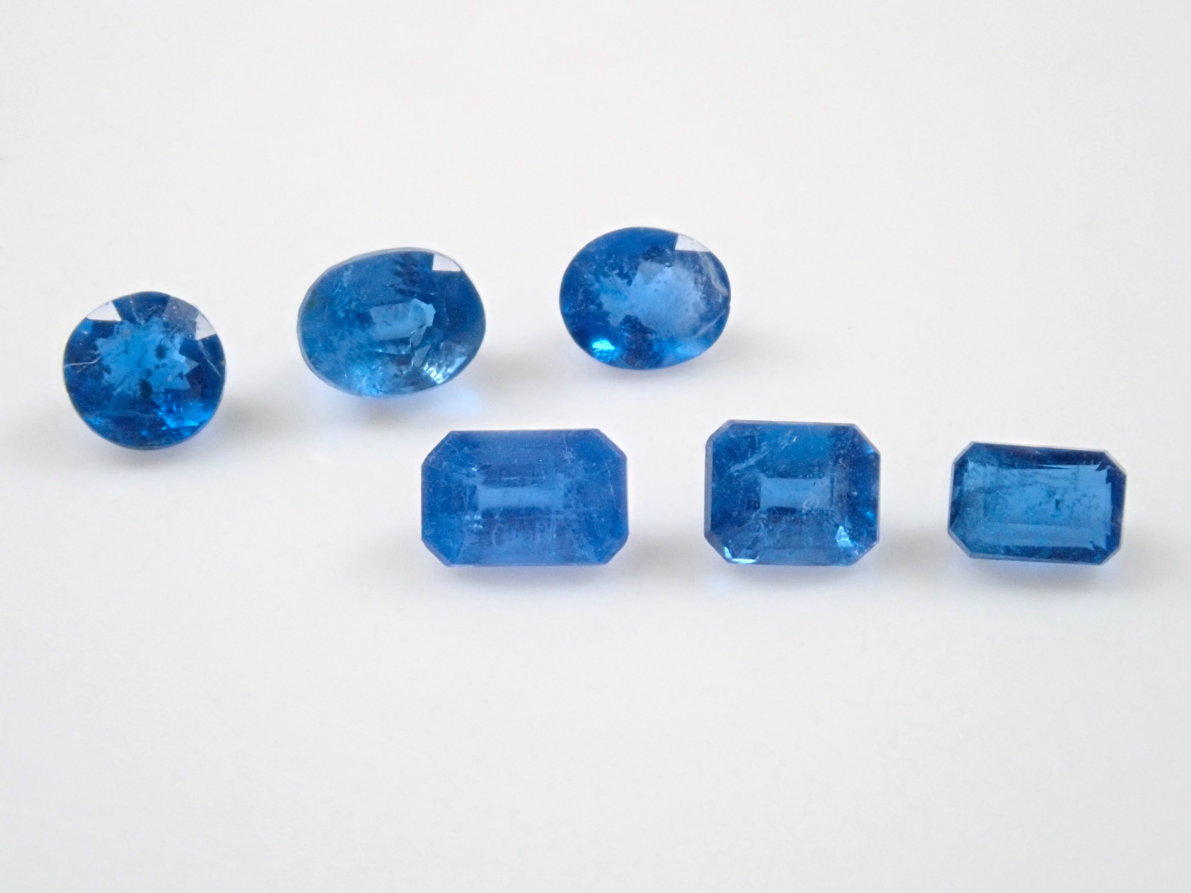 ジェムガチャ💎 アフガナイト1石 ルース(平均0.14ct)《複数購入割引有》