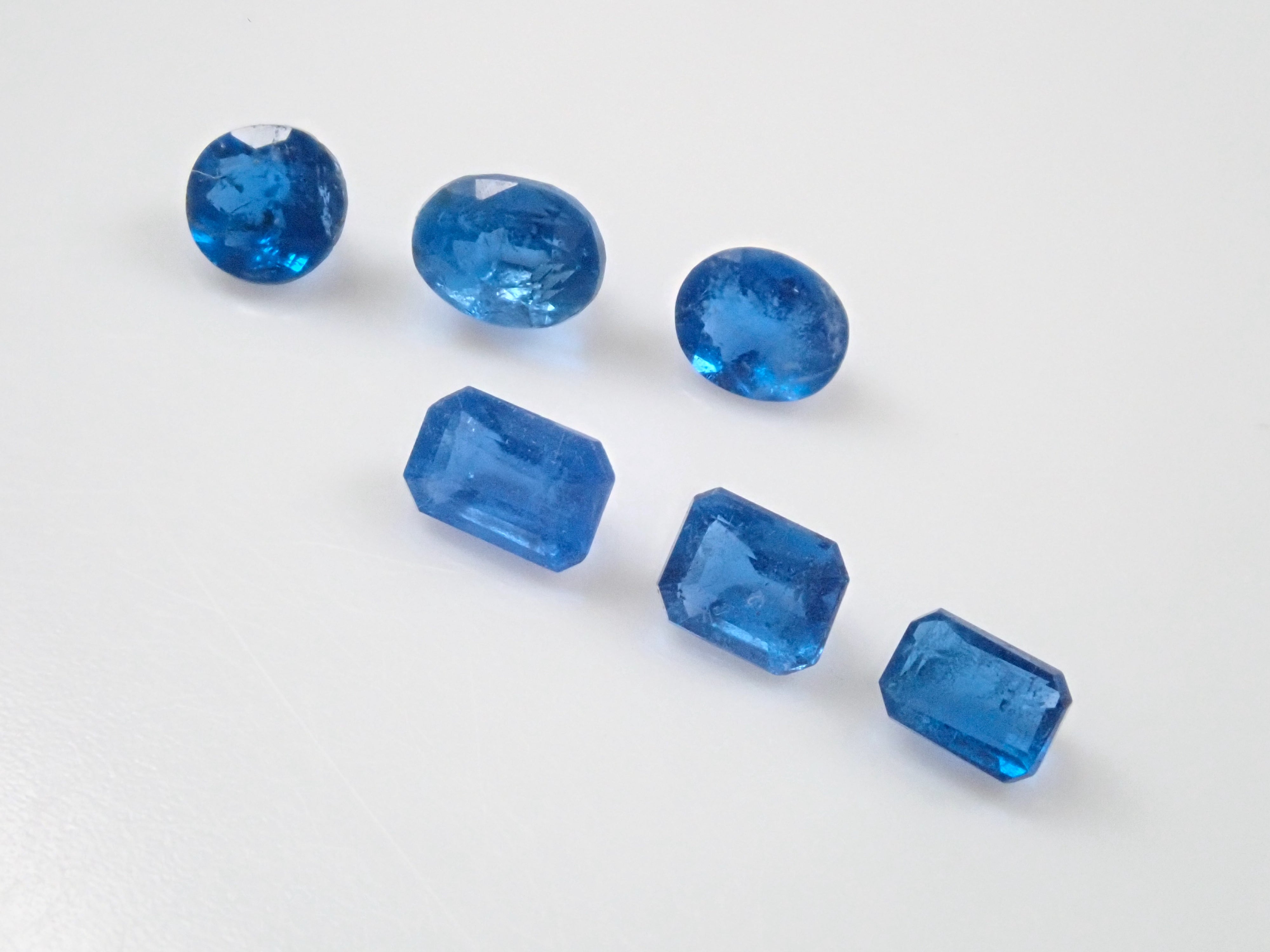 ジェムガチャ💎 アフガナイト1石 ルース(平均0.14ct)《複数購入割引有》