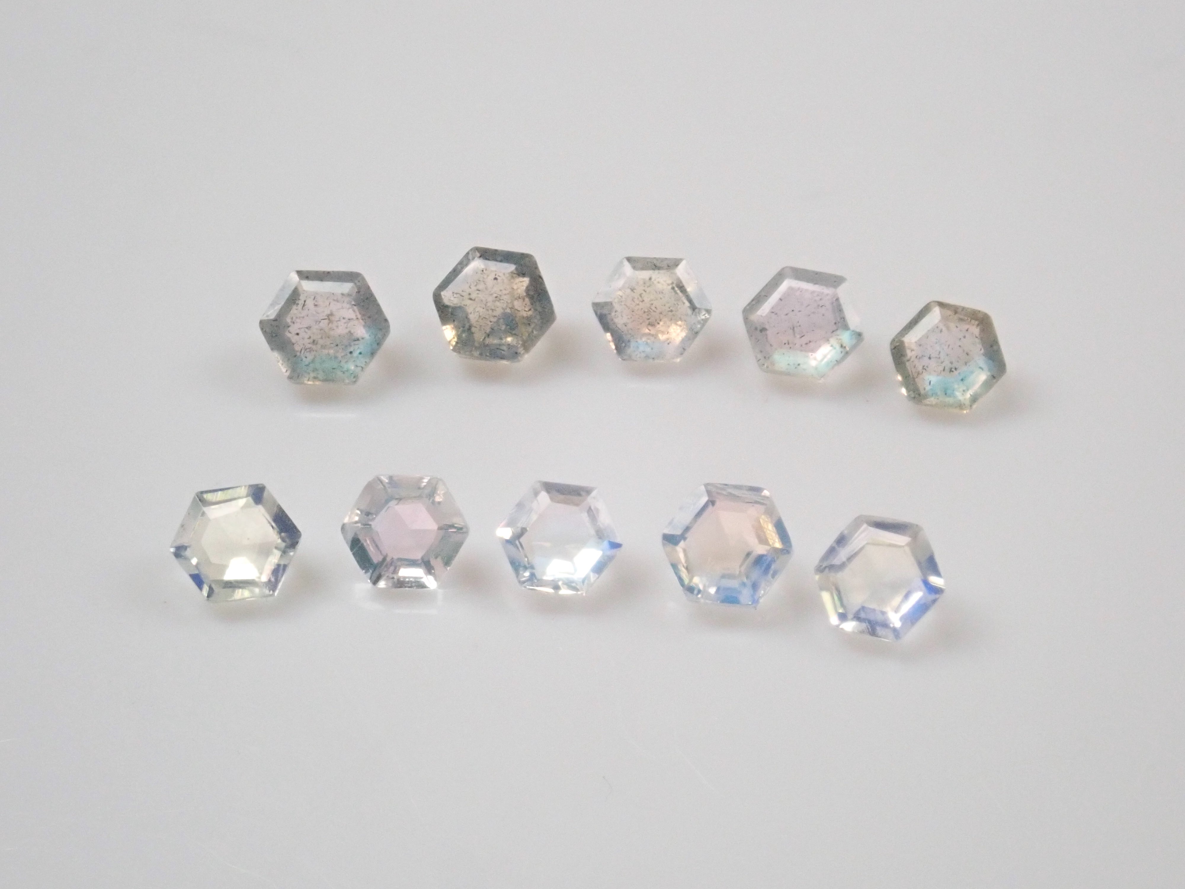 Limited to 23 stones: Labradorite & Andesine Labradorite 2-stone set (Hexagonal cut, 3mm) Multiple purchase discounts available