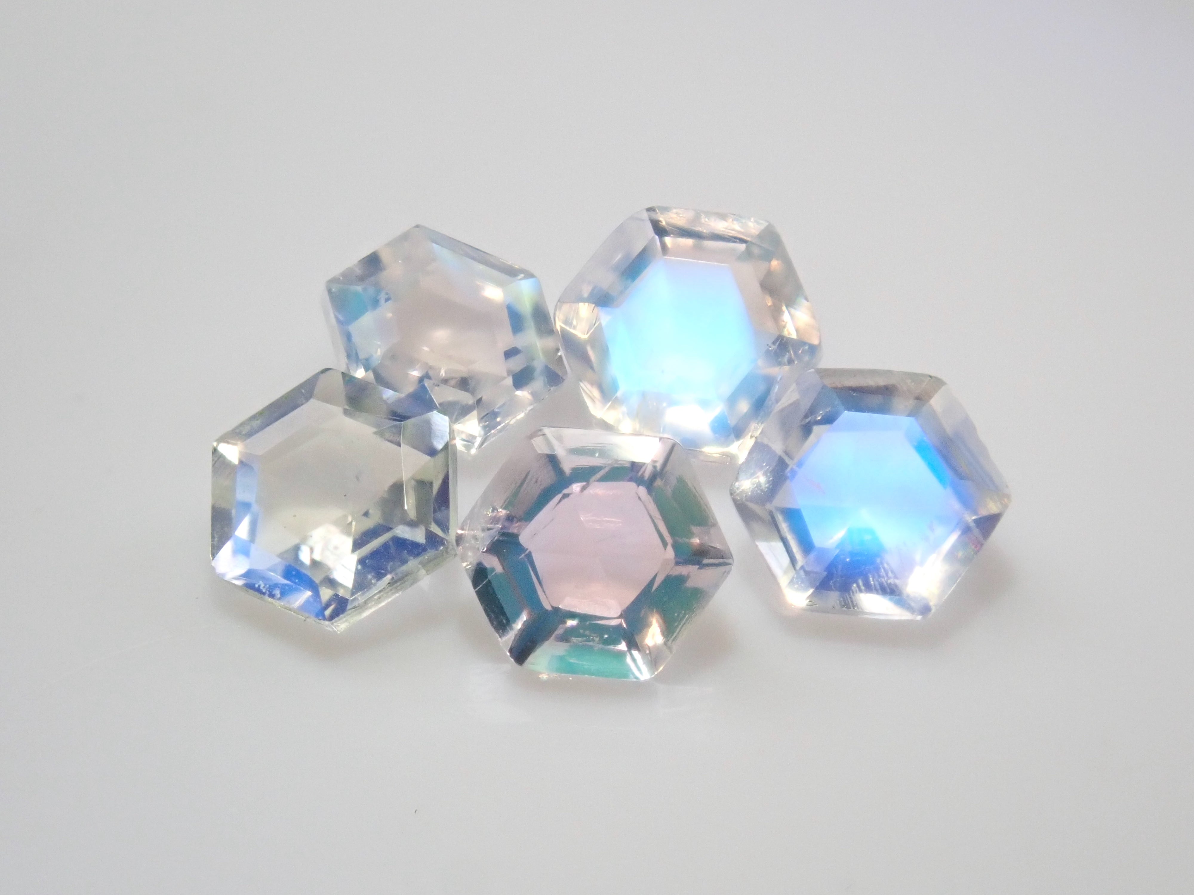 Limited to 23 stones: Labradorite & Andesine Labradorite 2-stone set (Hexagonal cut, 3mm) Multiple purchase discounts available