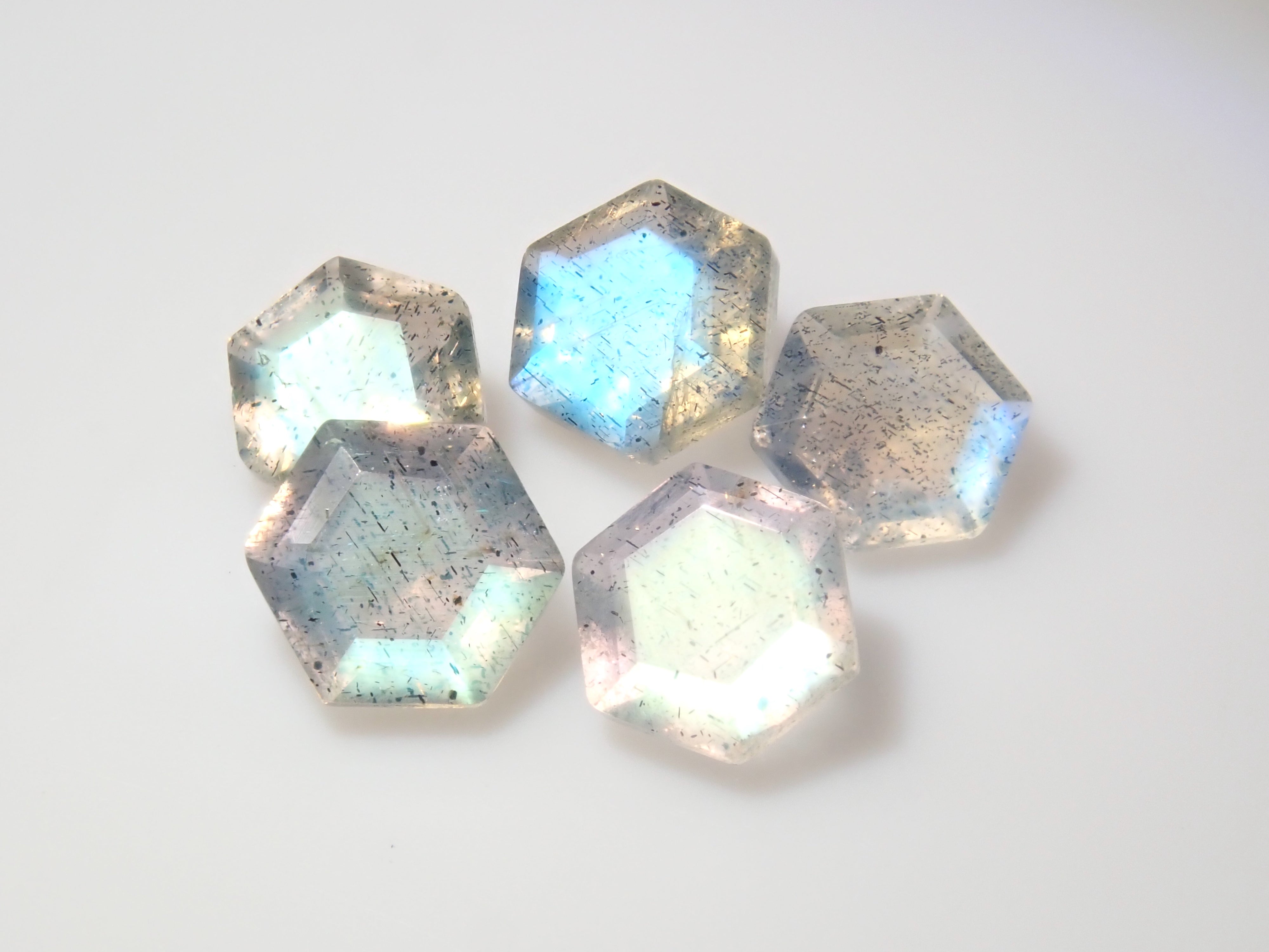 Limited to 23 stones: Labradorite & Andesine Labradorite 2-stone set (Hexagonal cut, 3mm) Multiple purchase discounts available