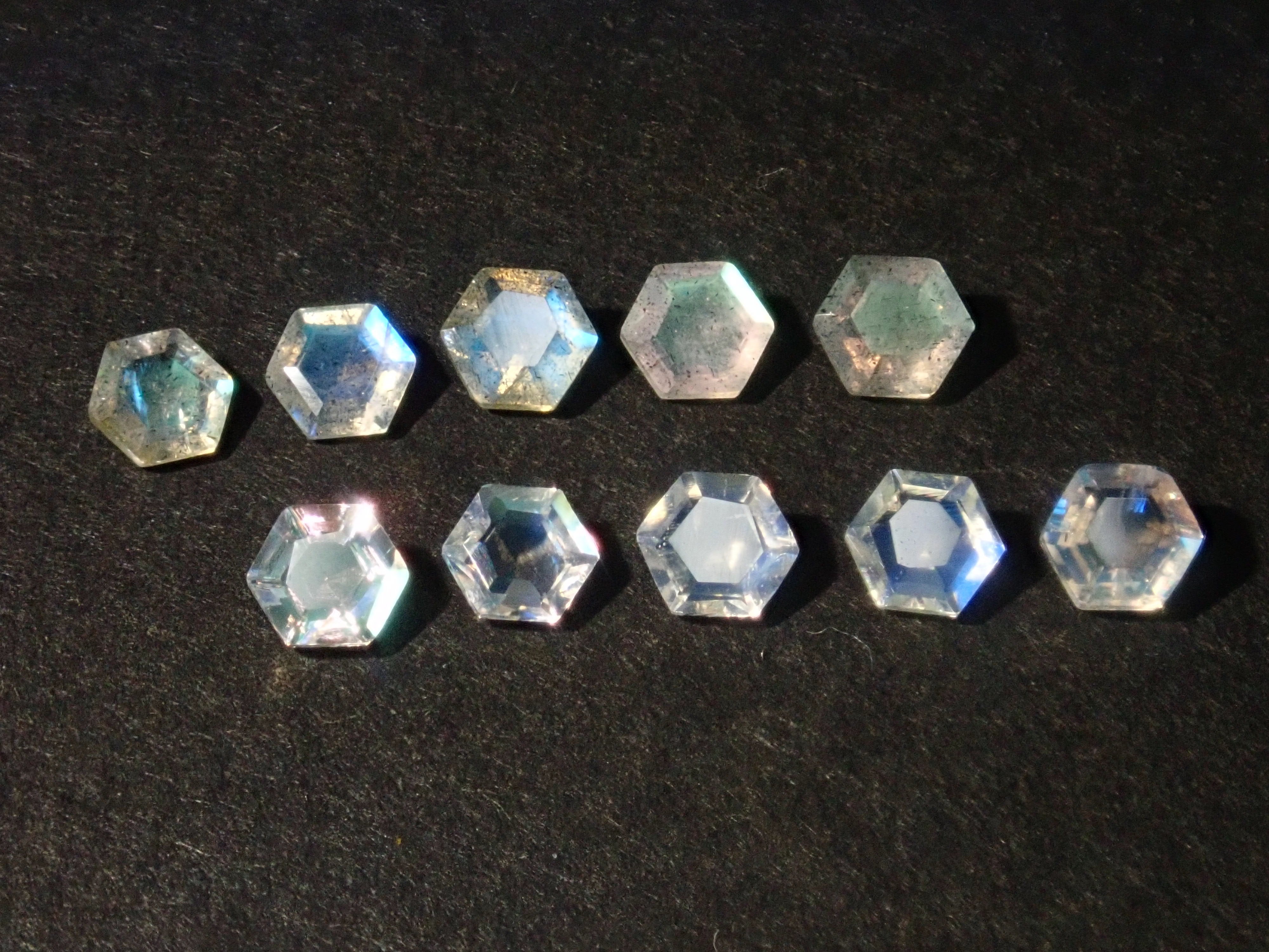 Limited to 23 stones: Labradorite & Andesine Labradorite 2-stone set (Hexagonal cut, 3mm) Multiple purchase discounts available