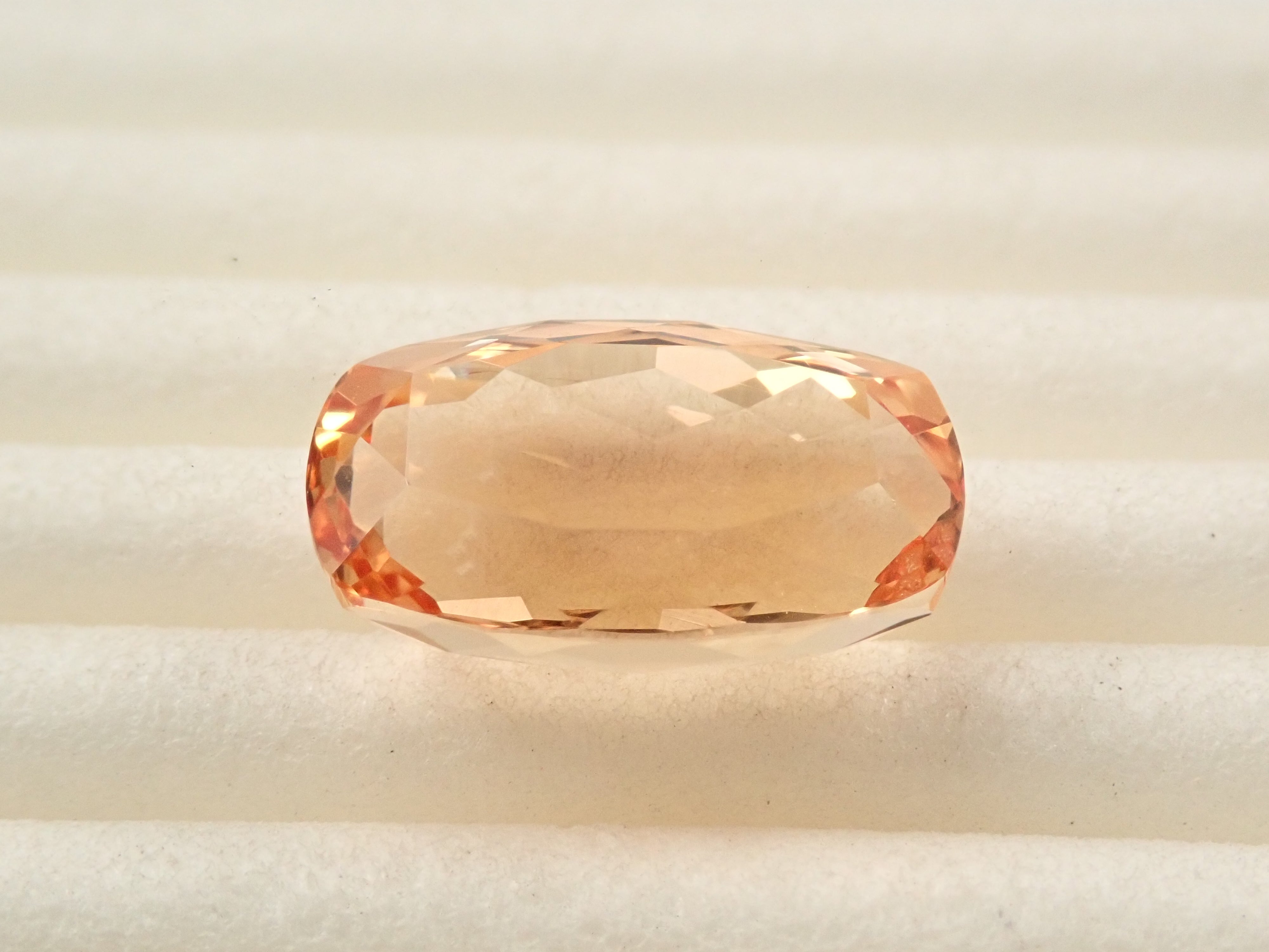 【12559339掲載】ブラジル産インペリアルトパーズ 4.321ctルース