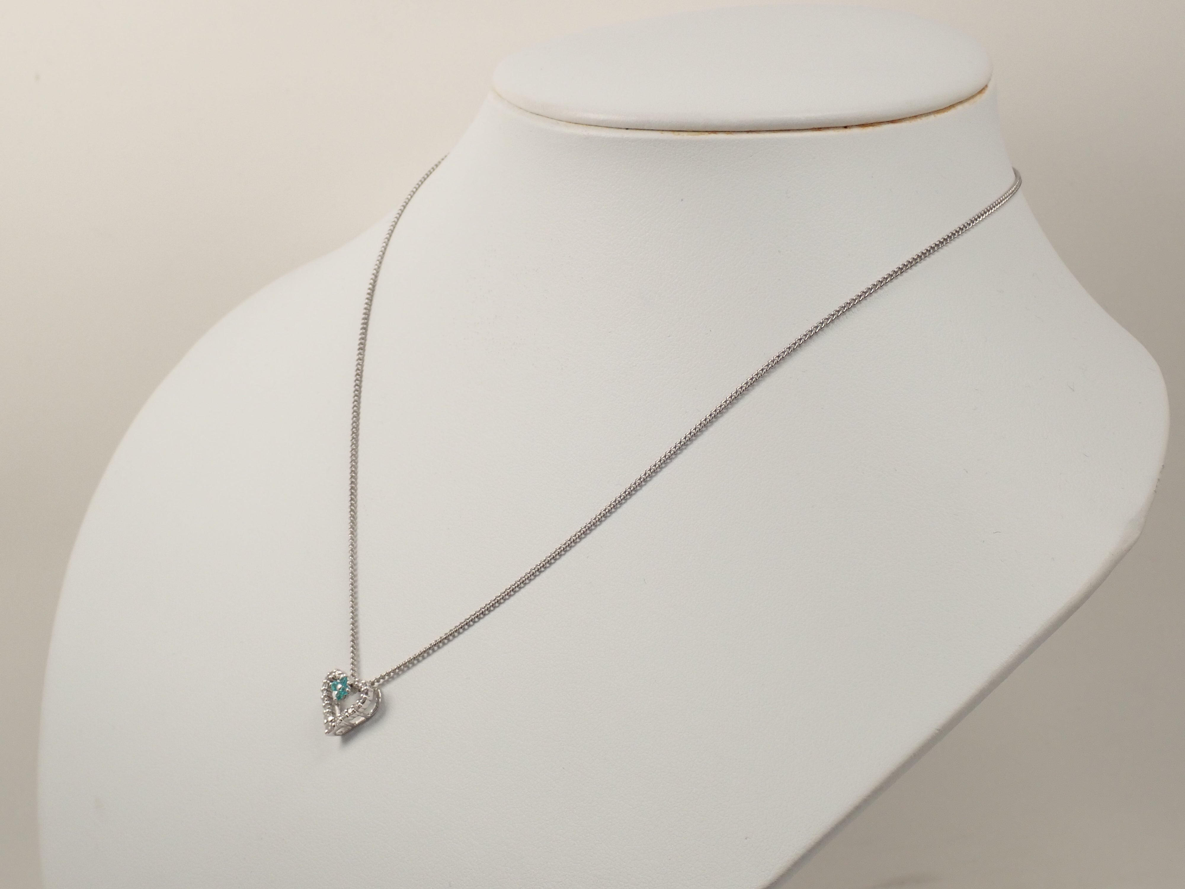 Pt900 ブラジル産パライバトルマリン 0.06ct ペンダント(ネックレス)