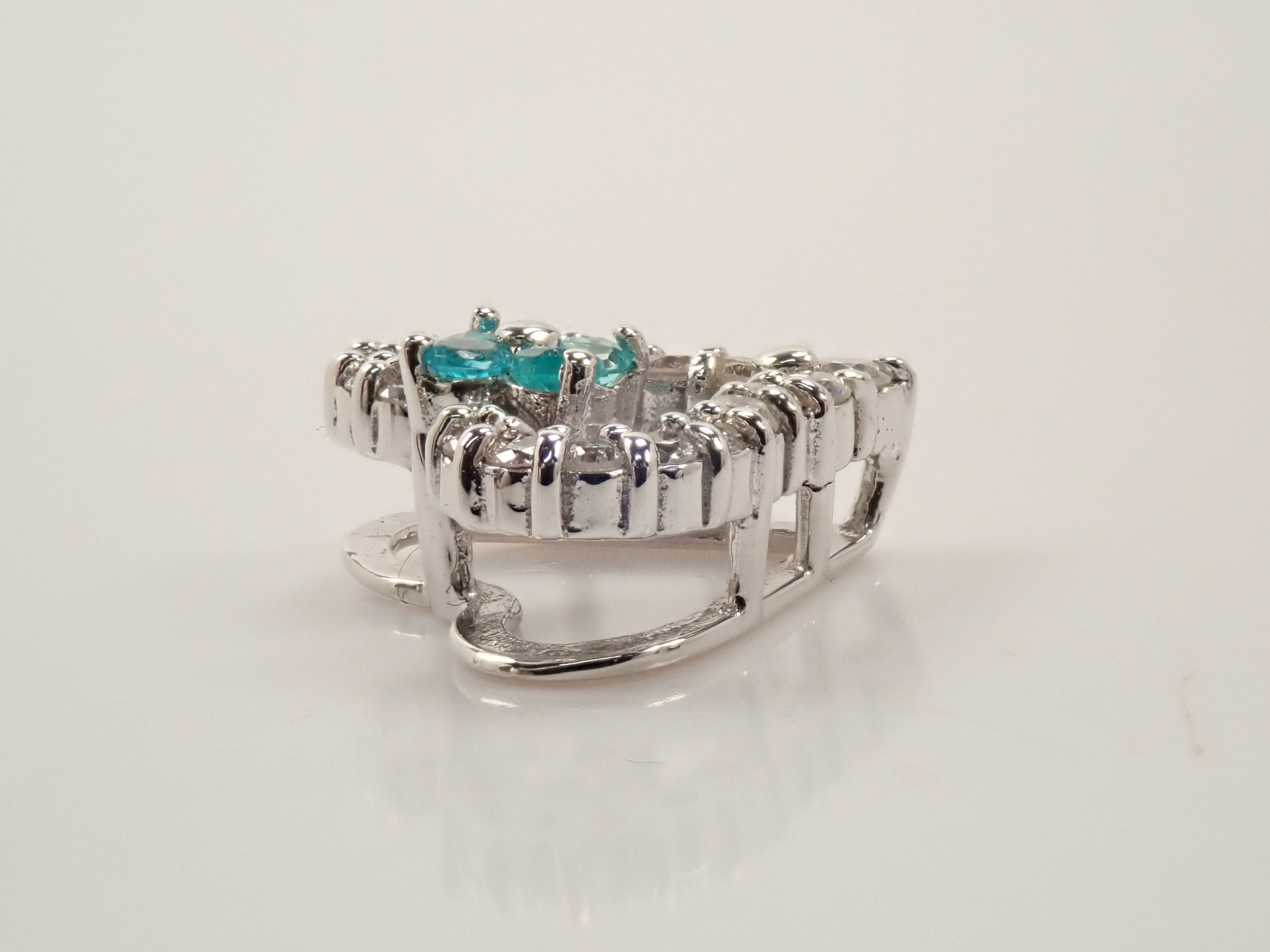 Pt900 ブラジル産パライバトルマリン 0.06ct ペンダント(ネックレス)