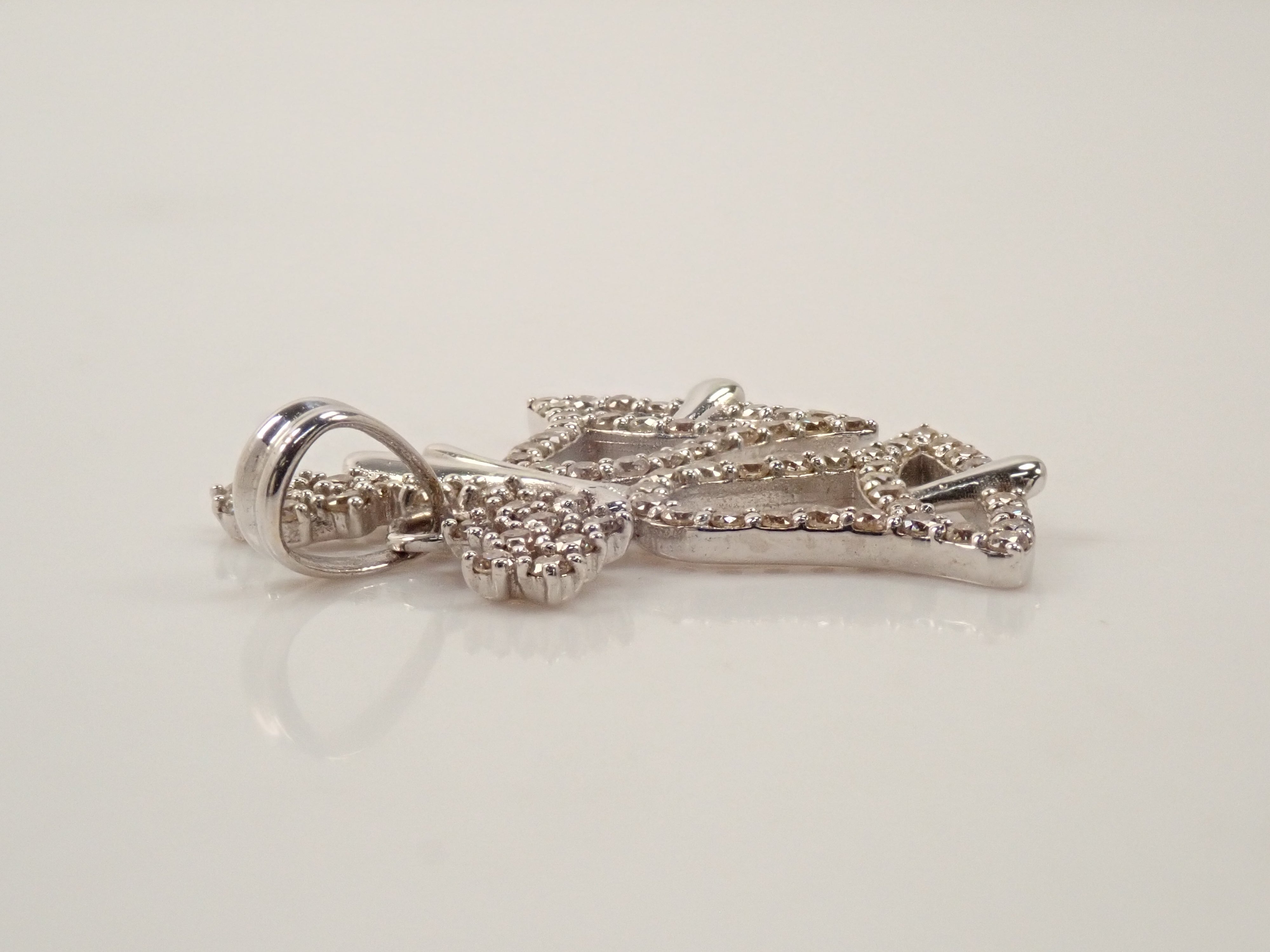 K18WG ダイヤモンド 0.5ct ペンダント(ネックレス)