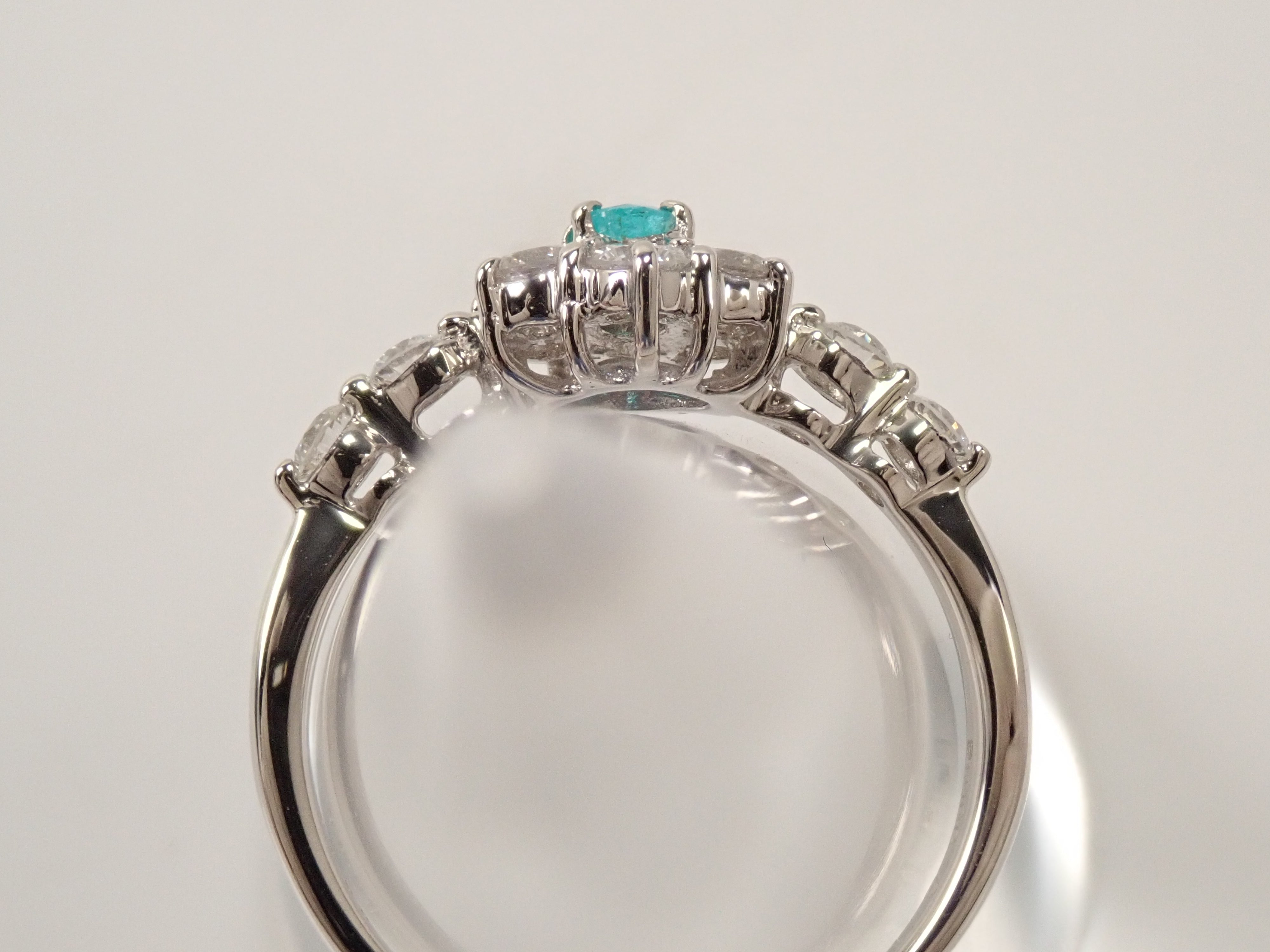 【22602604掲載】【カラフリ】Pt900 ブラジル産パライバトルマリン 0.11ct リング