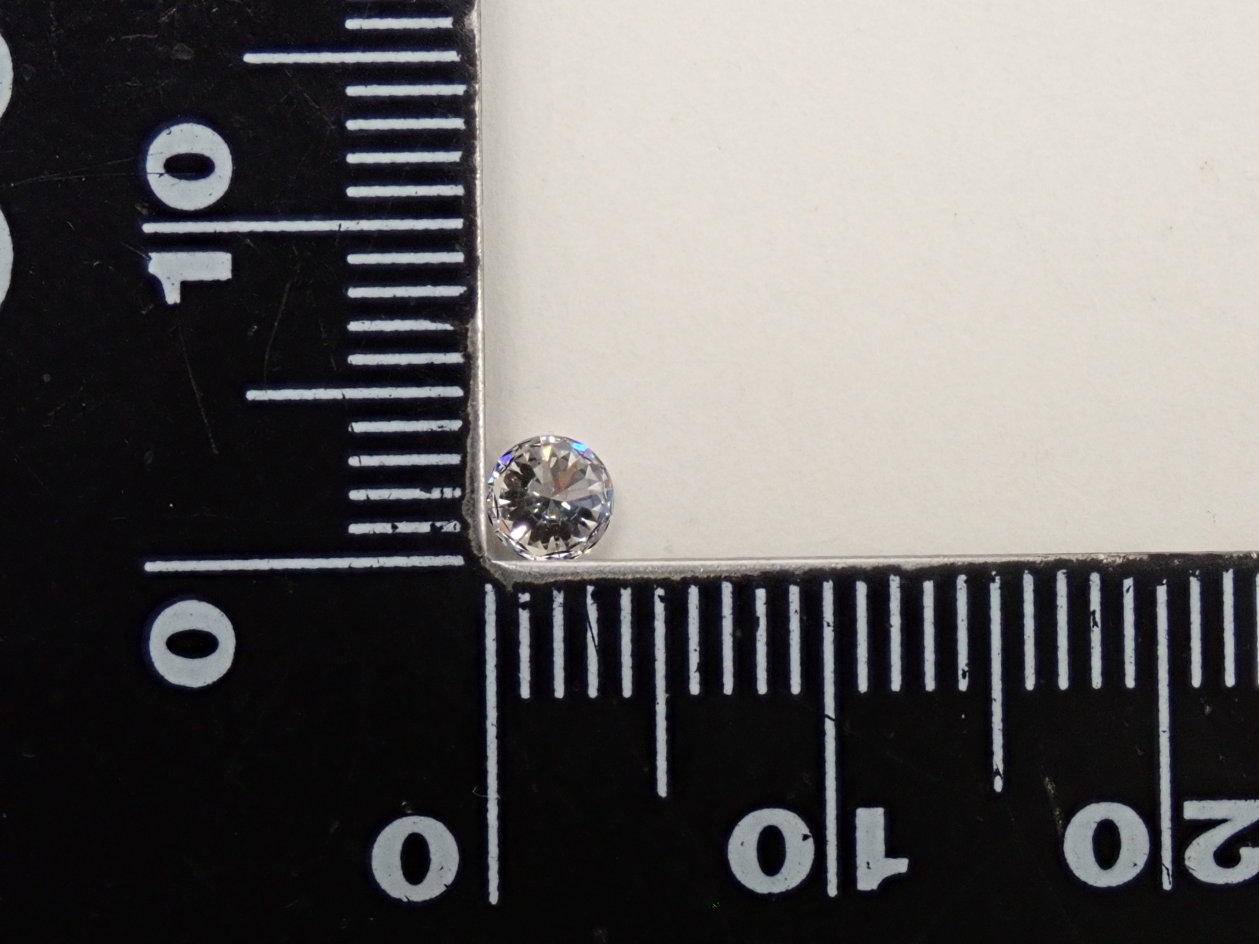 【32501919掲載】インターナリーフローレスダイヤモンド 0.217ctルース(D, IF, 3Excellent H&C)