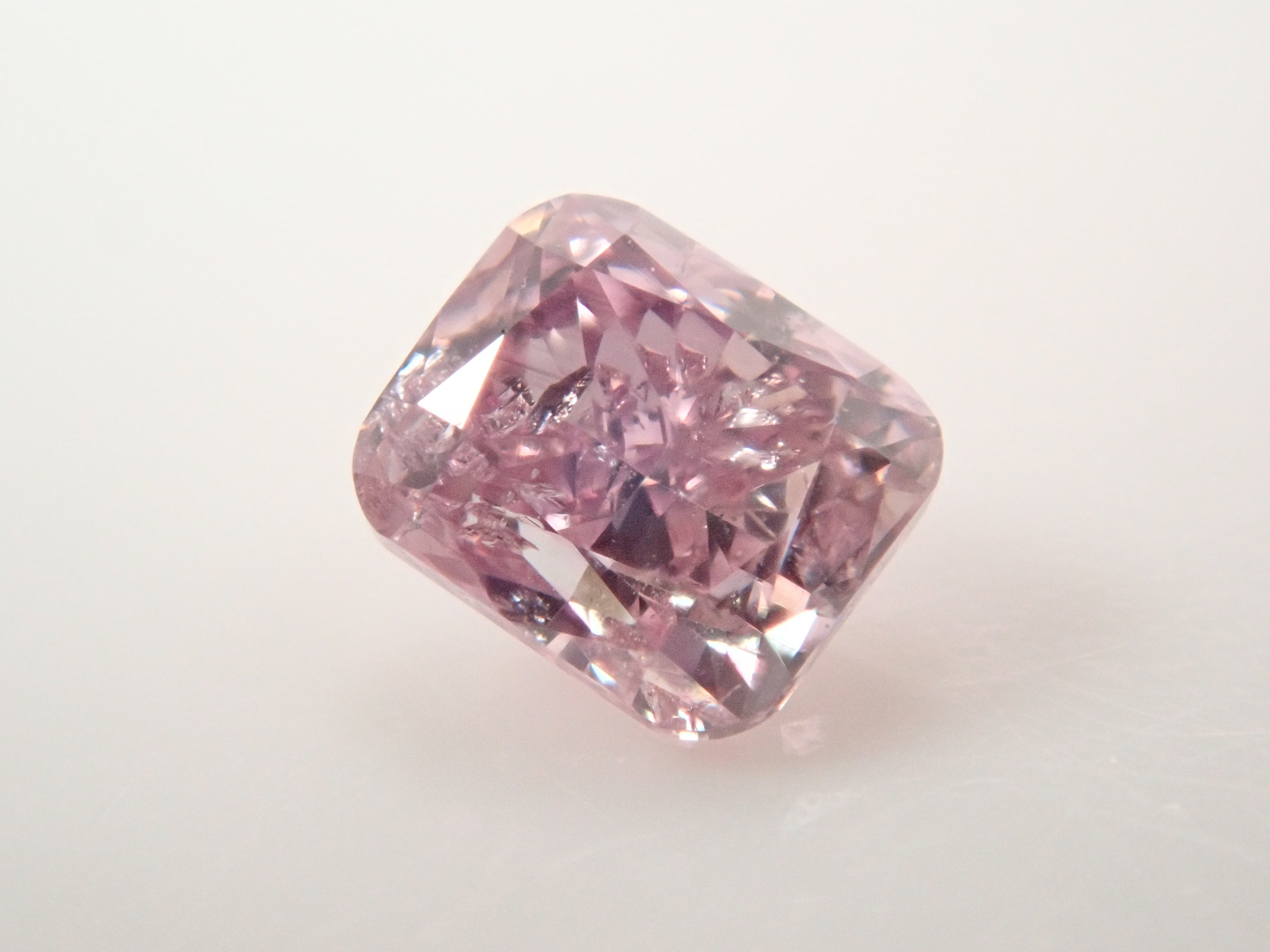 【32501927掲載】ピンクダイヤモンド(クッションカット) 0.157ctルース(FANCY DEEP PUPPLE PINK, I1)