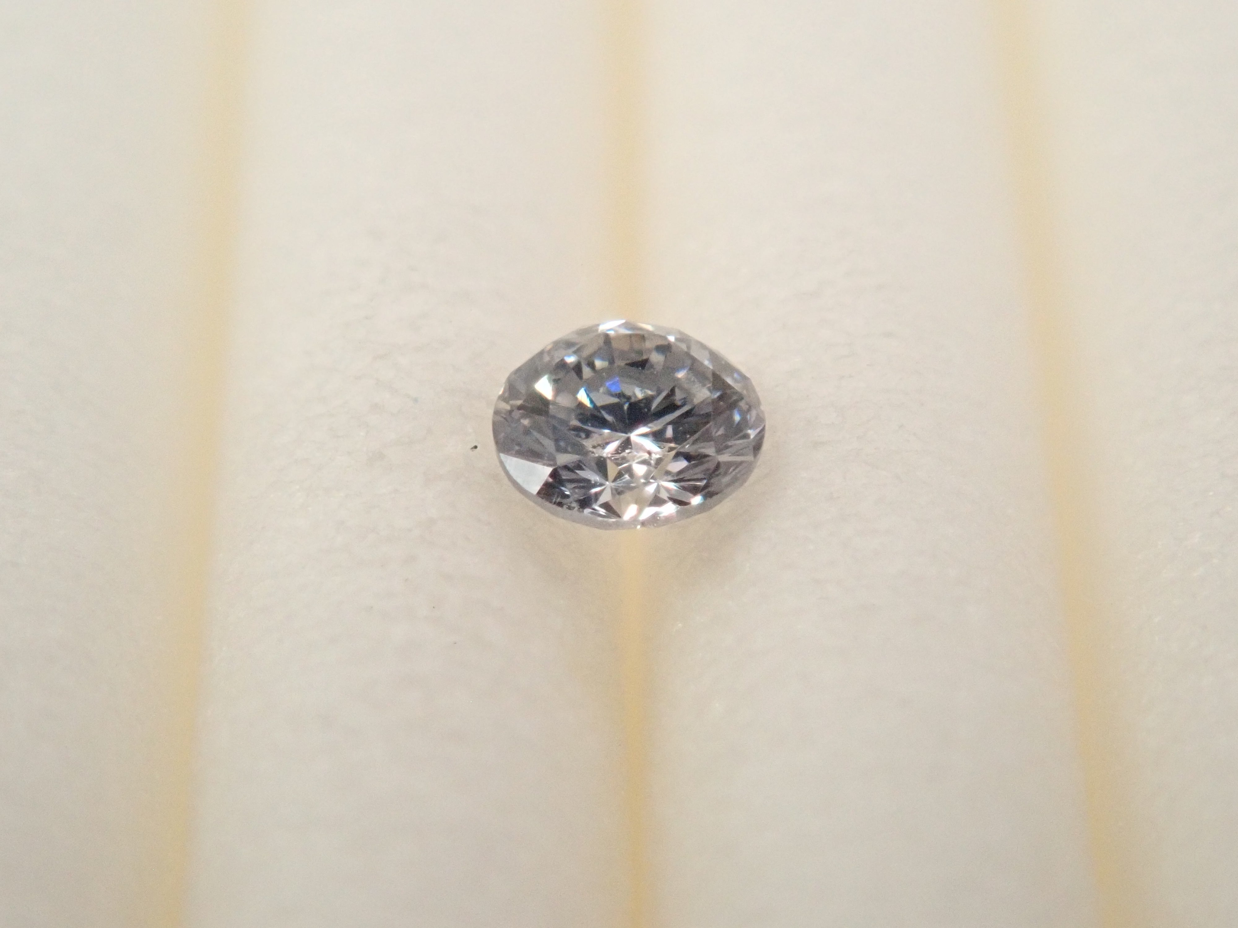 【32501929掲載】グレーダイヤモンド 0.064ctルース(LIGHT BLUISH GRAY, SI-1)
