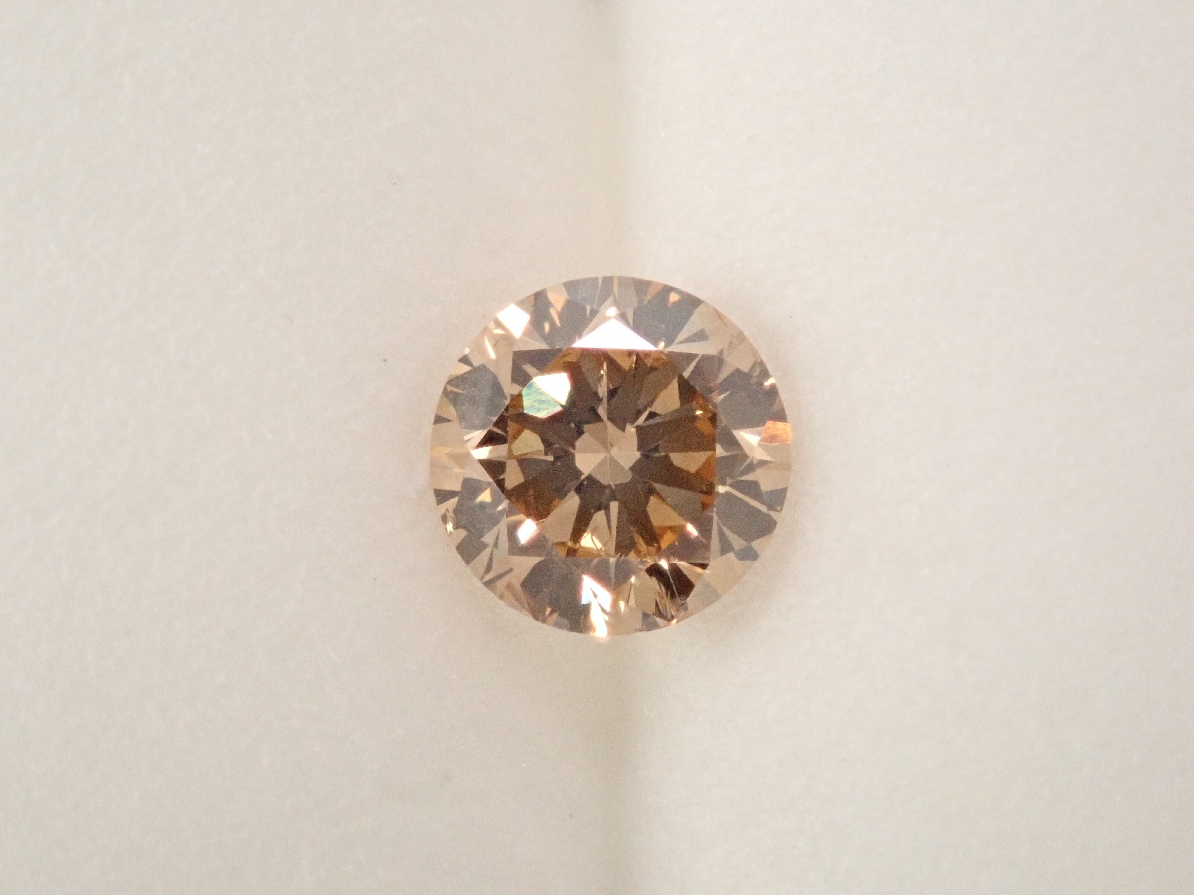 【32501930掲載】ブラウンダイヤモンド 0.600ctルース(FANCY LIGHT BROWN, SI-2)