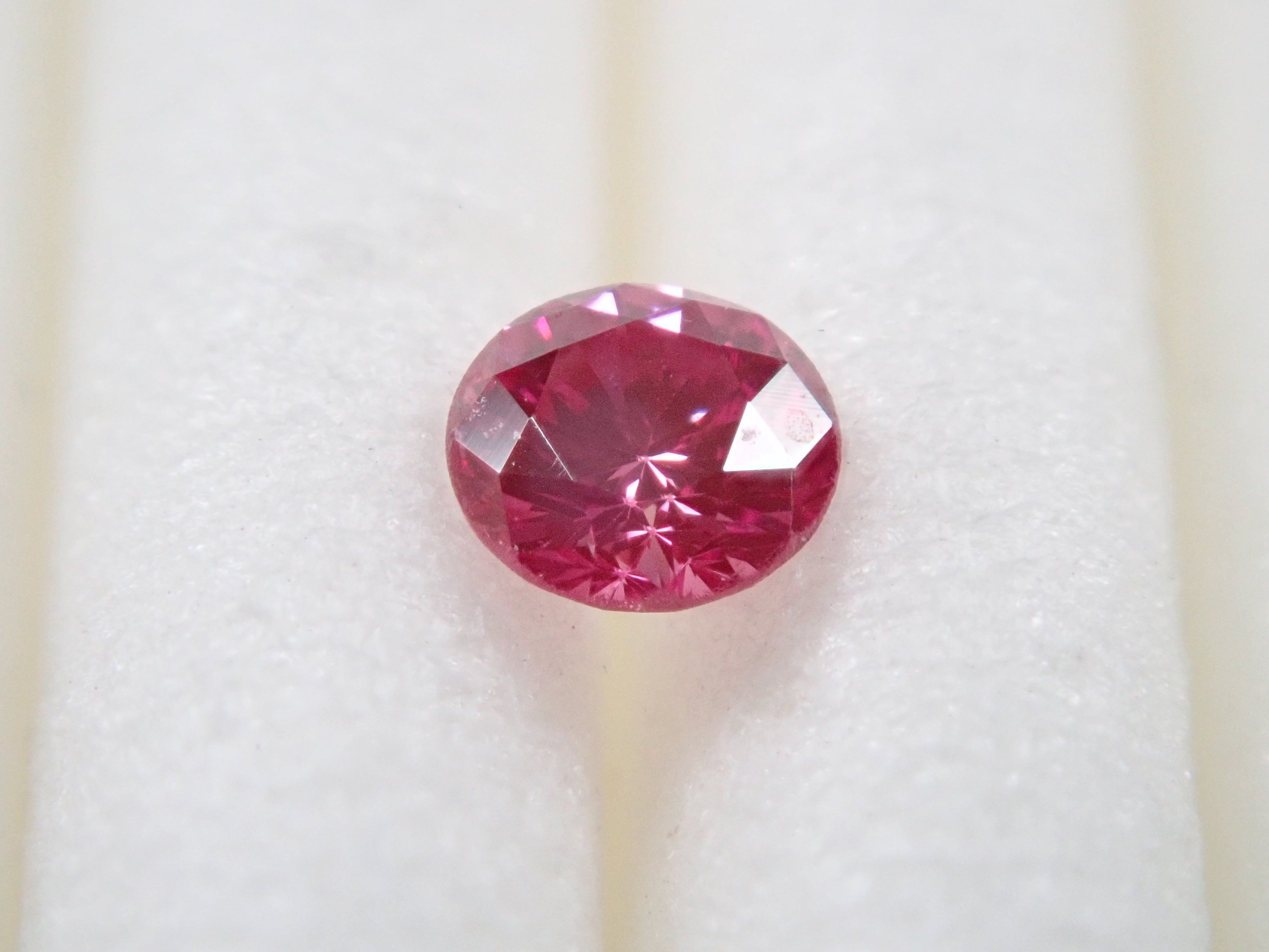 ピンクダイヤモンド(トリートメント) 0.095ctルース(FANCY PURPLISH PURPLISH PINK, SI1)