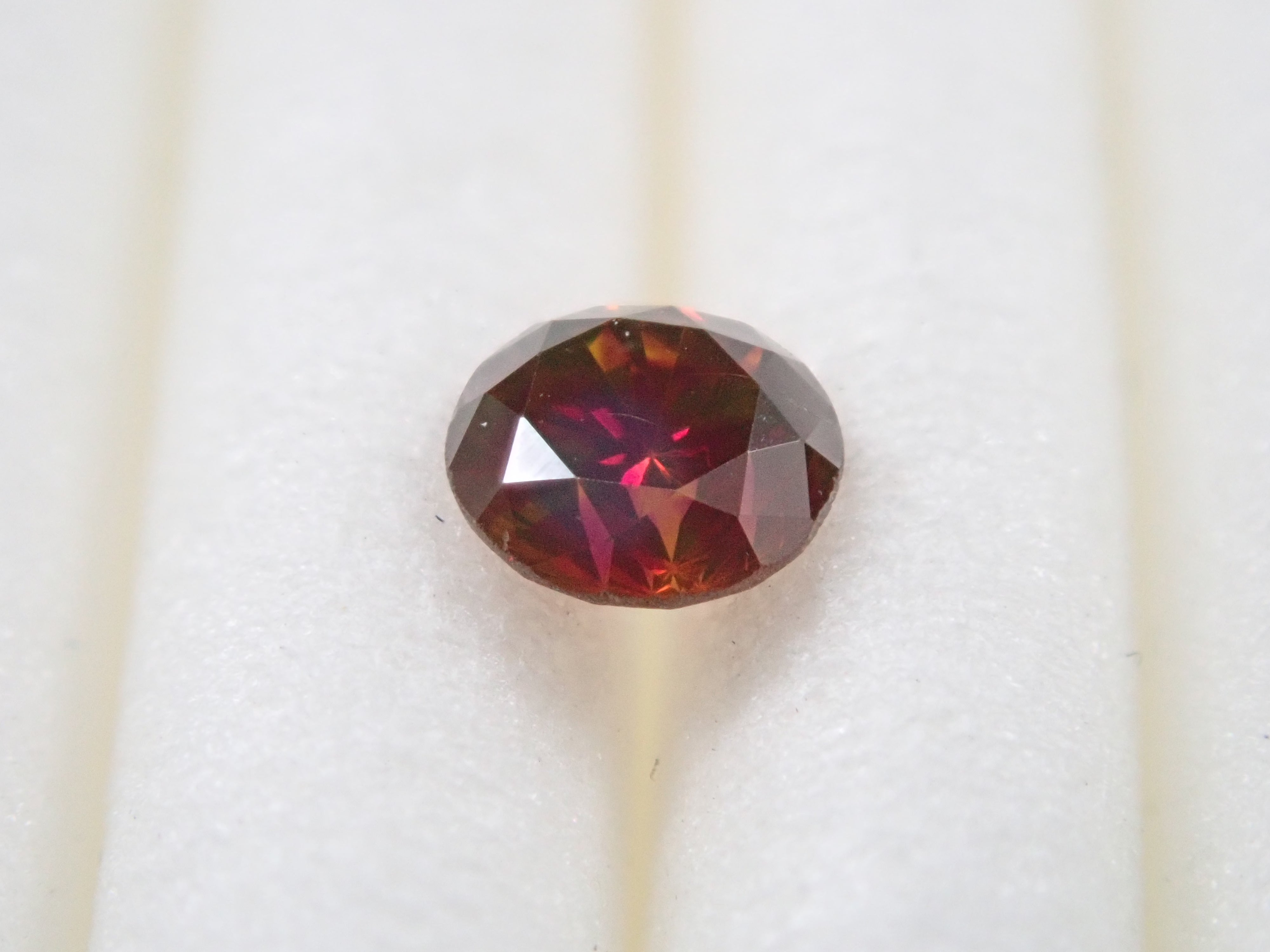 【11/9 22時販売】レッドブラウンダイヤモンド(トリートメント) 3.4mm/0.169ctルース(FANCY RED BROWN, VS2)