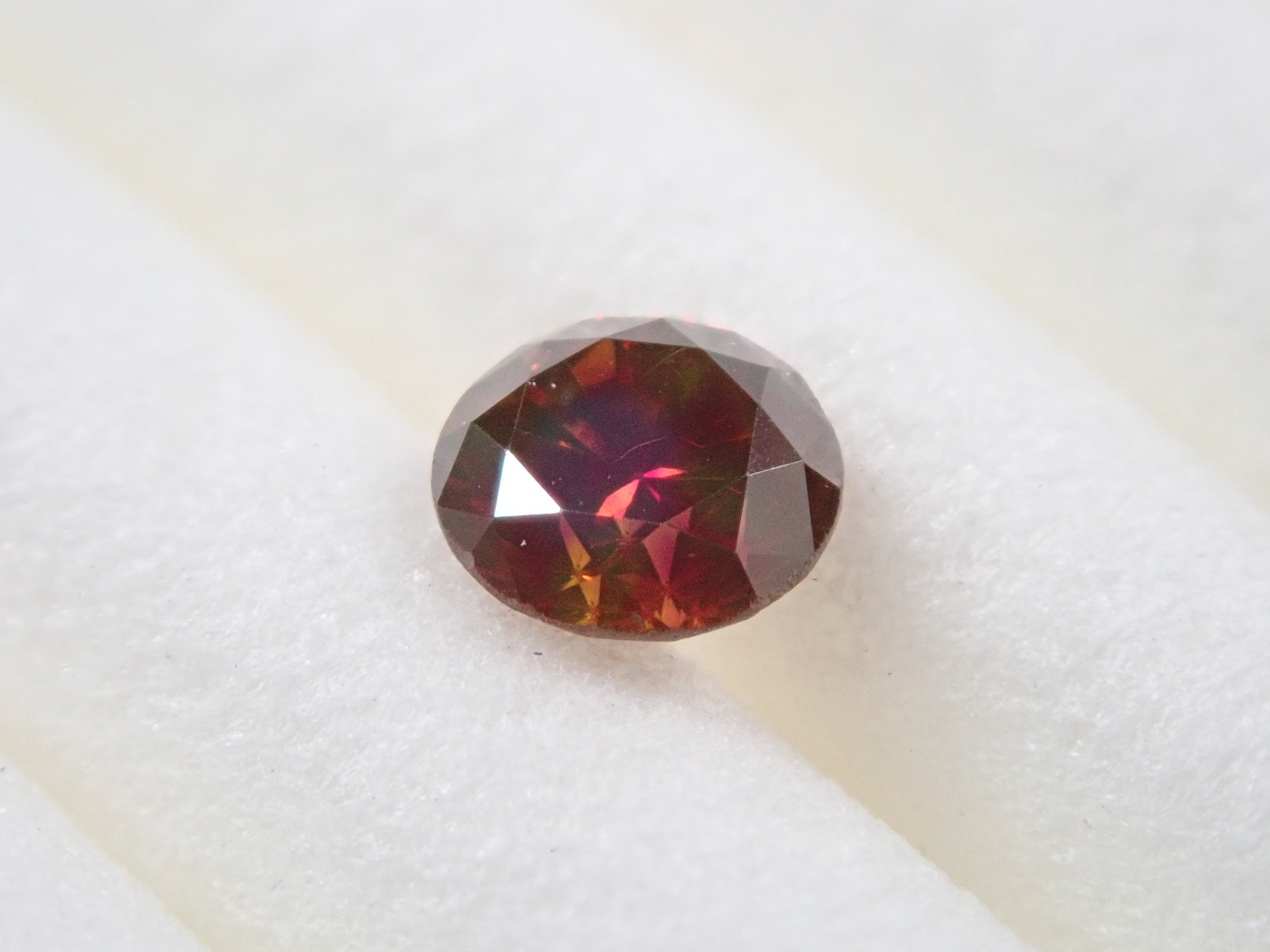 【11/9 22時販売】レッドブラウンダイヤモンド(トリートメント) 3.4mm/0.169ctルース(FANCY RED BROWN, VS2)