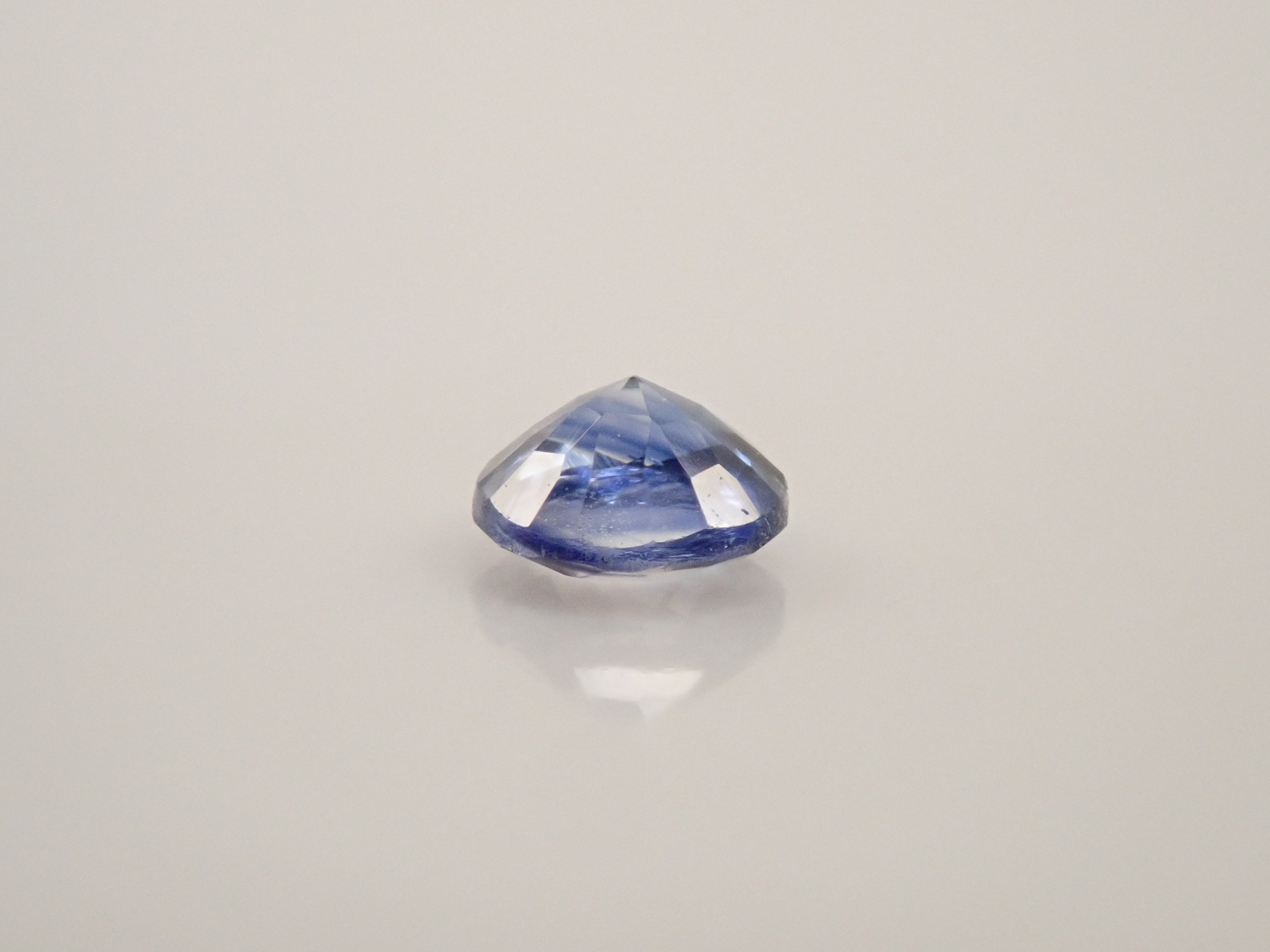 【12563300掲載】カシミール産非加熱サファイア 0.090ctルース
