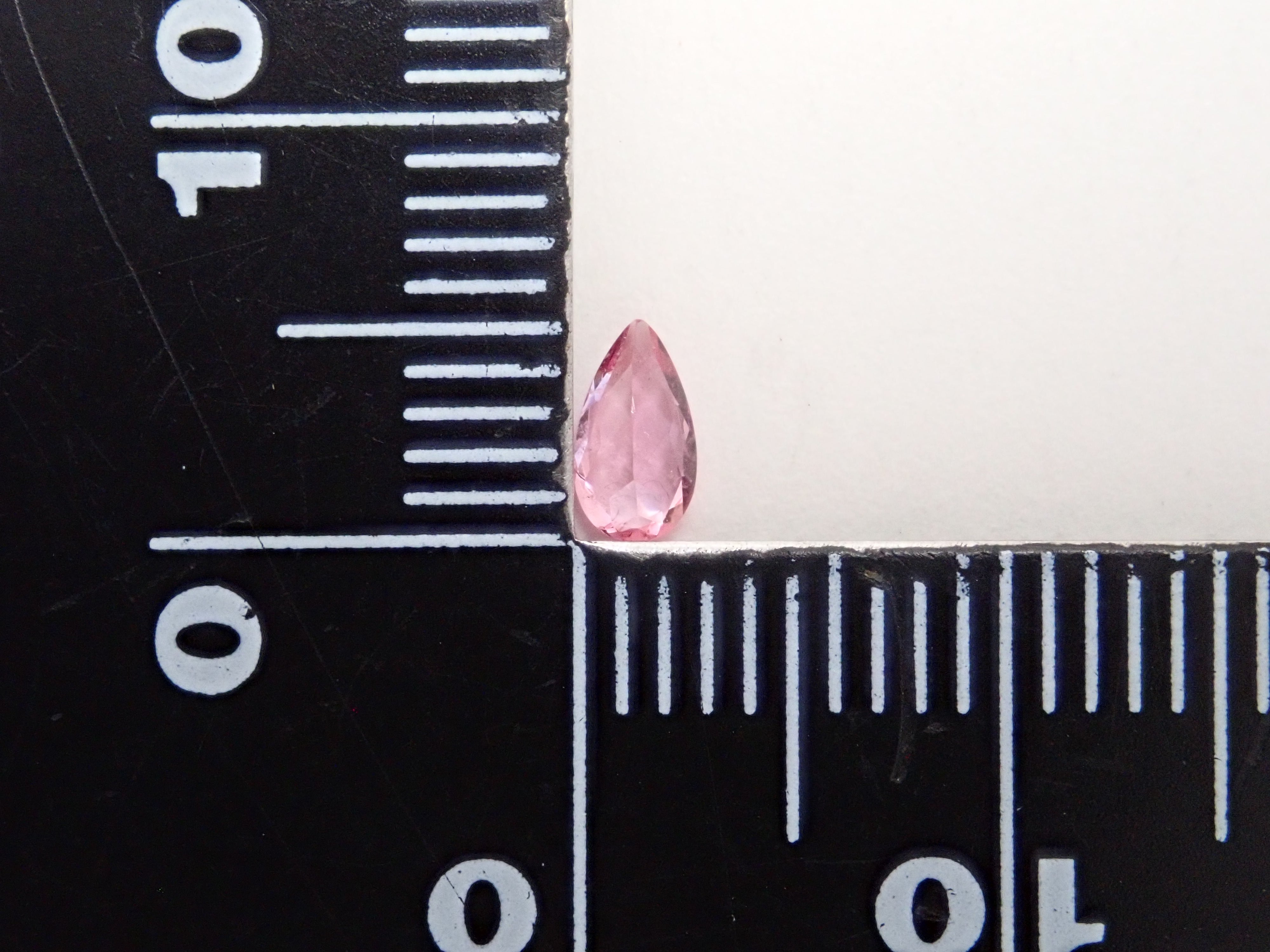 ブラジル産非加熱ピンクインペリアルトパーズ(シェリーピンク) 0.240ctルース