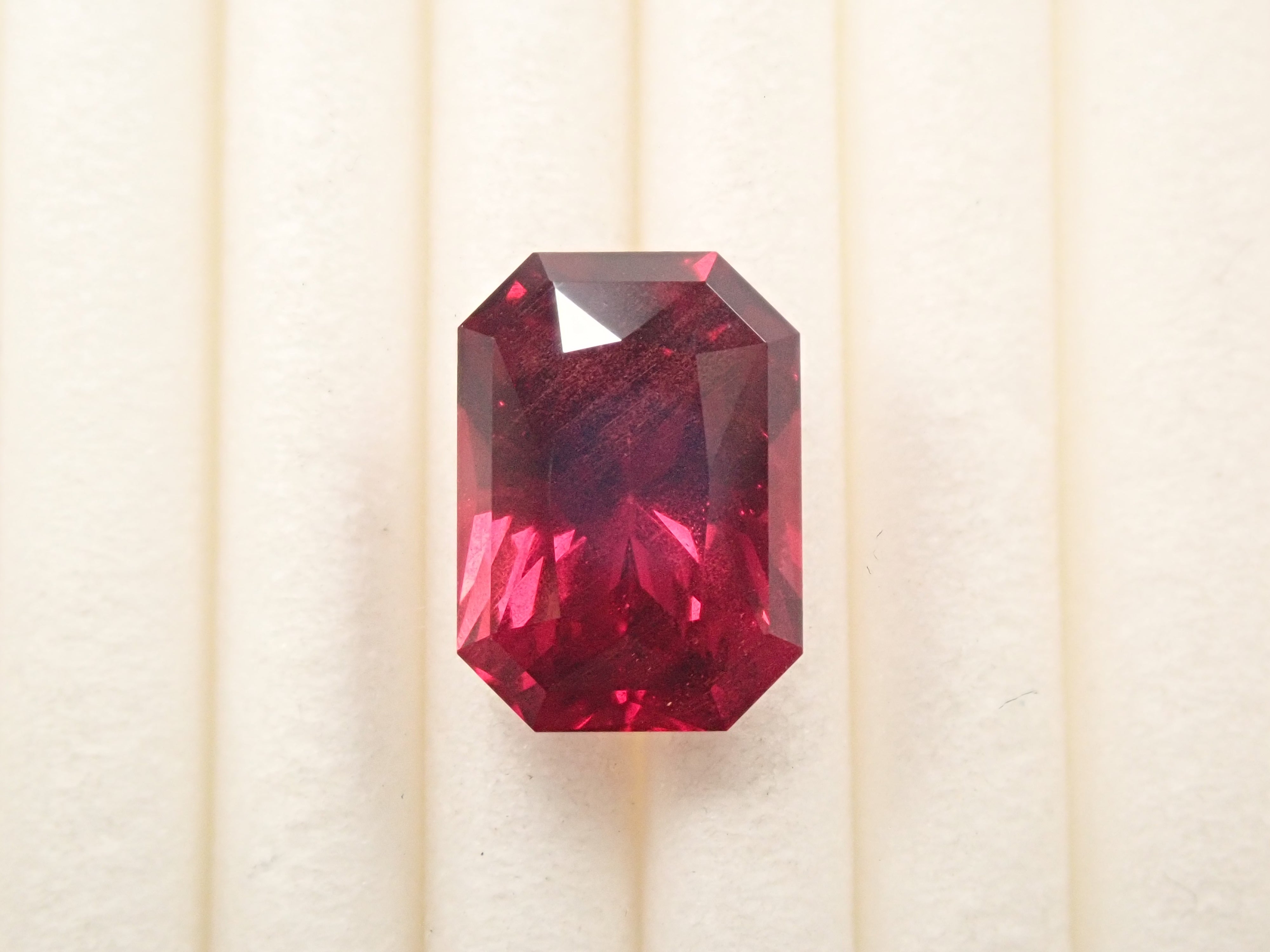 パイロープアルマンディンガーネット 2.514ctルース