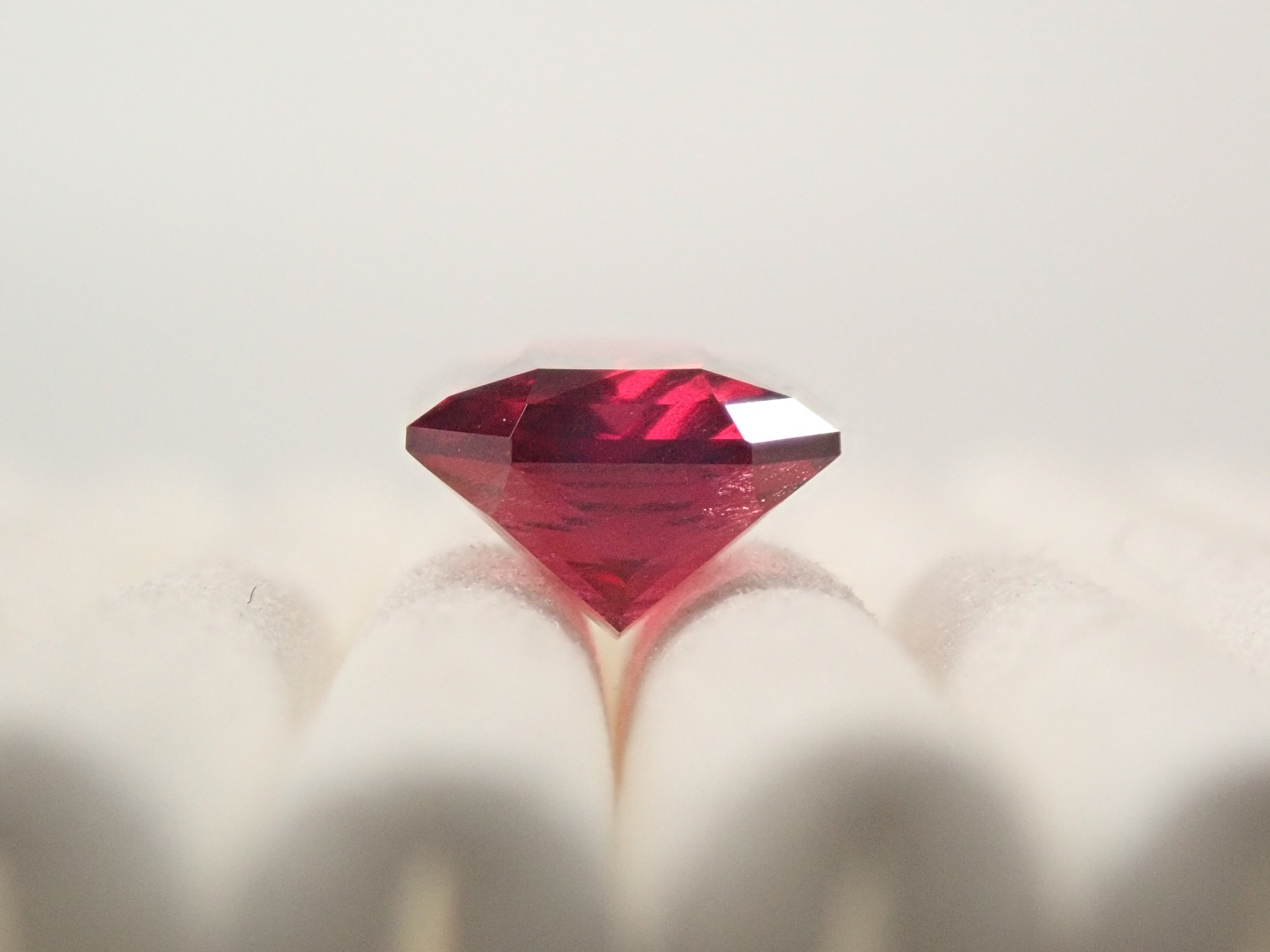 パイロープアルマンディンガーネット 2.514ctルース