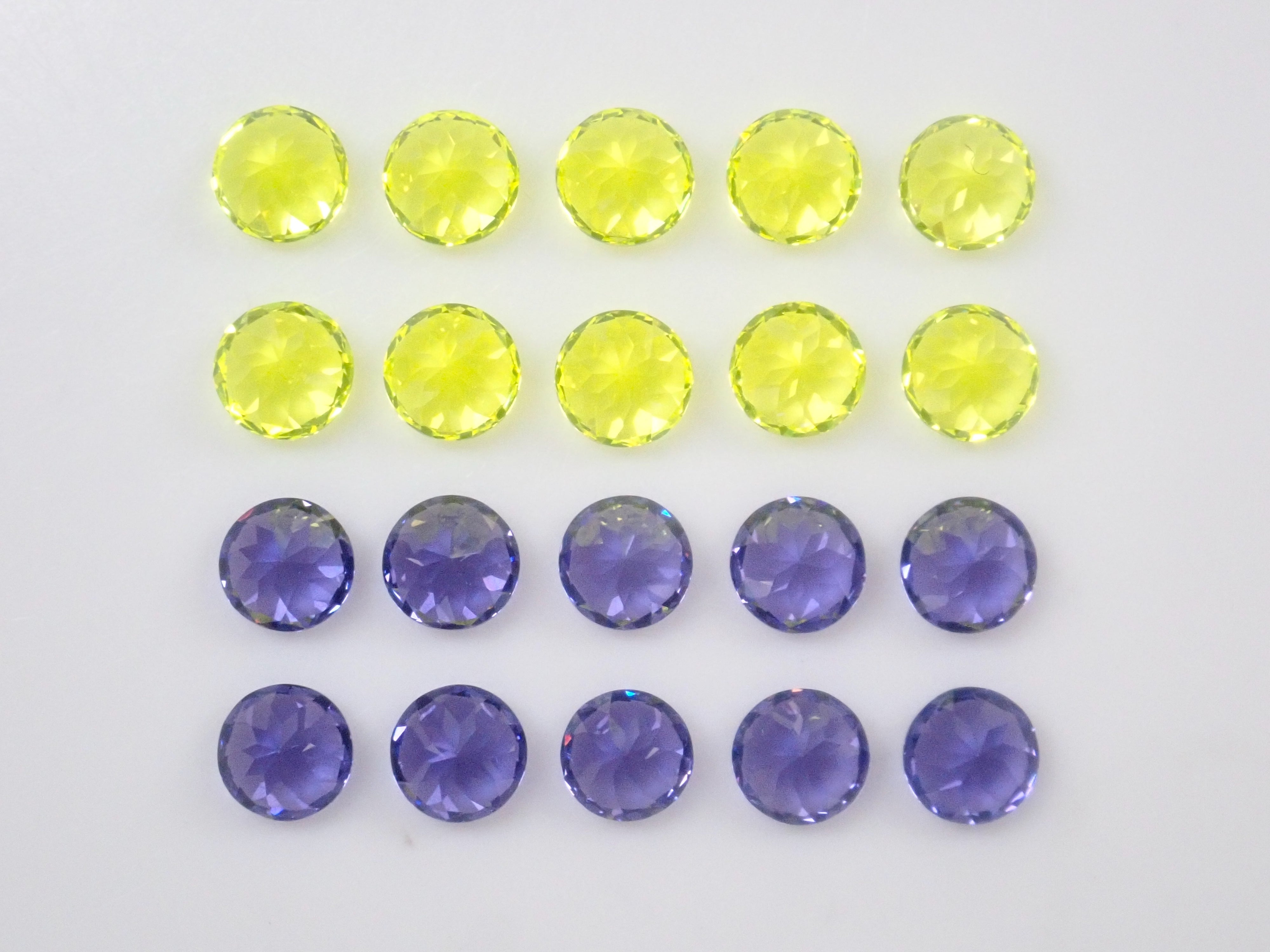 《10石限定》YAG(イットリウムアルミニウムガーネット)2石セット(カナリーイエロー&ネオンパープル,4mm)《複数購入割引有》