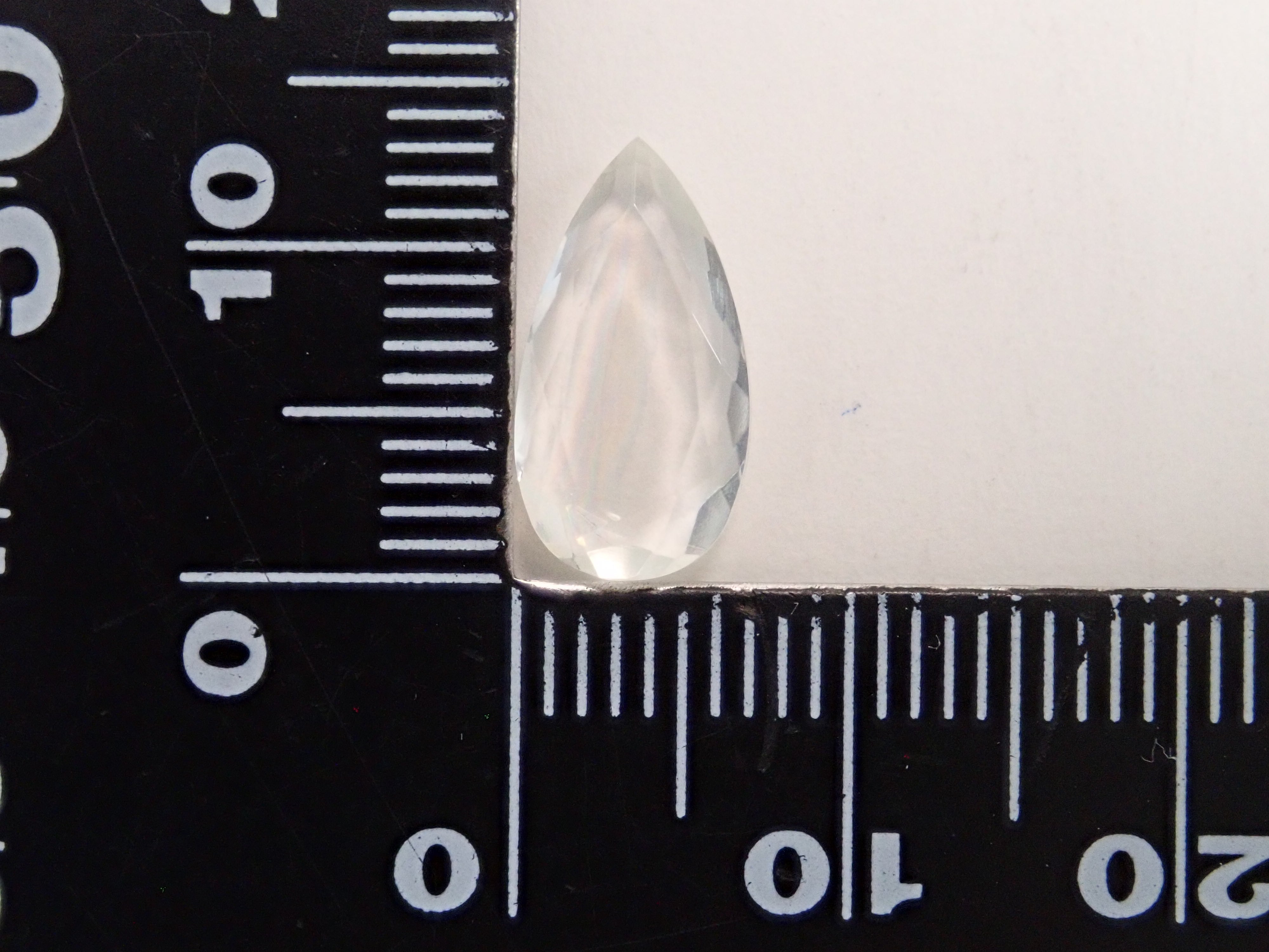 【12563322掲載】マラウイ産ムーンストーン(マラウイムーンストーン) 2.561ctルース