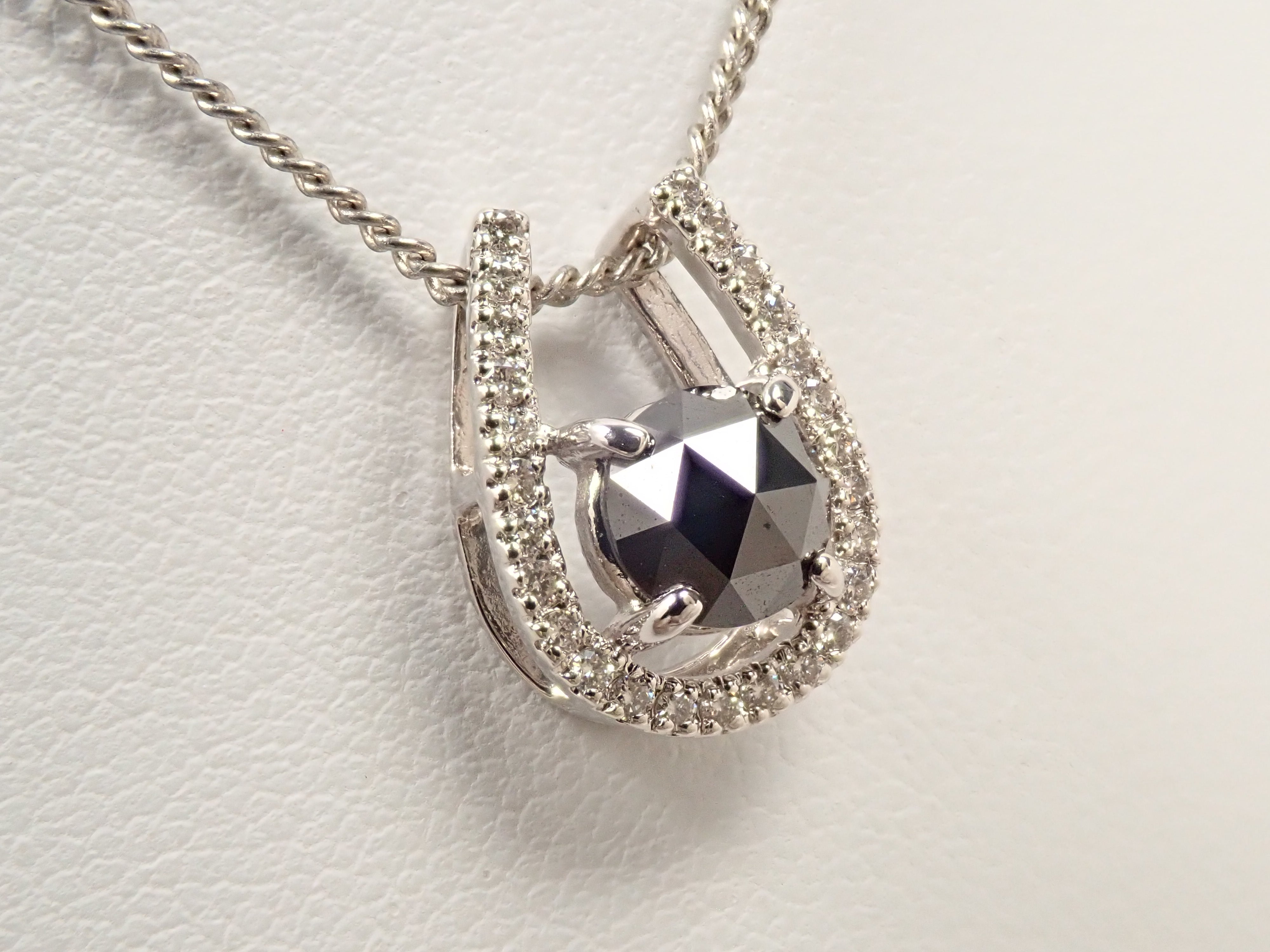 【22602612掲載】【カラフリ】K14WG ブラックダイヤモンド 0.89ct ペンダントトップ(ネックレストップ)