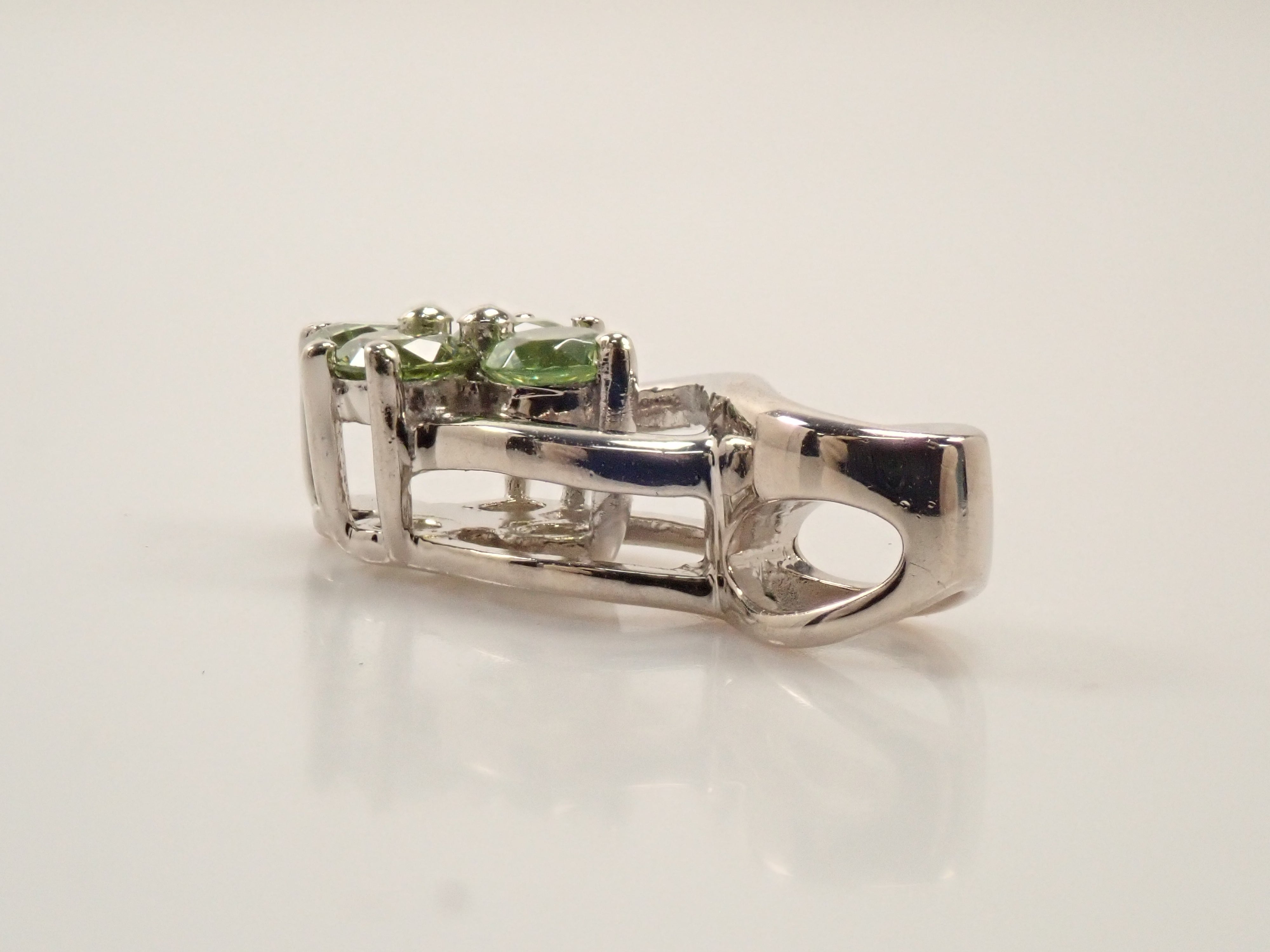 【6/14 22時販売】【カラフリ】Pt950 デマントイドガーネット 0.50ct ペンダントトップ(ネックレストップ) 鑑別書