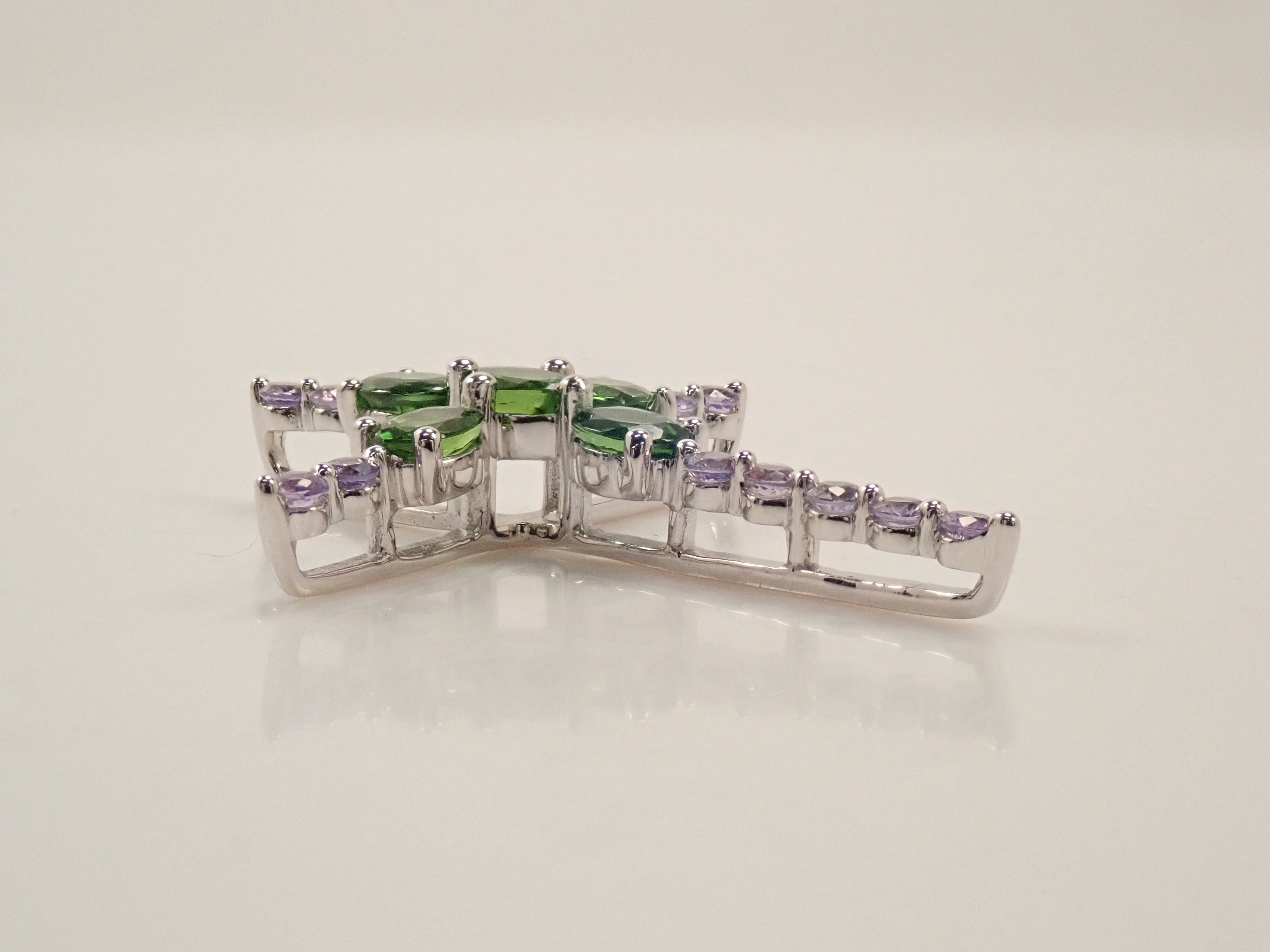【6/14 22時販売】【カラフリ】K18WG クロムトルマリン 0.70ct・サファイア0.30ctペンダントトップ(ネックレストップ) 鑑別書