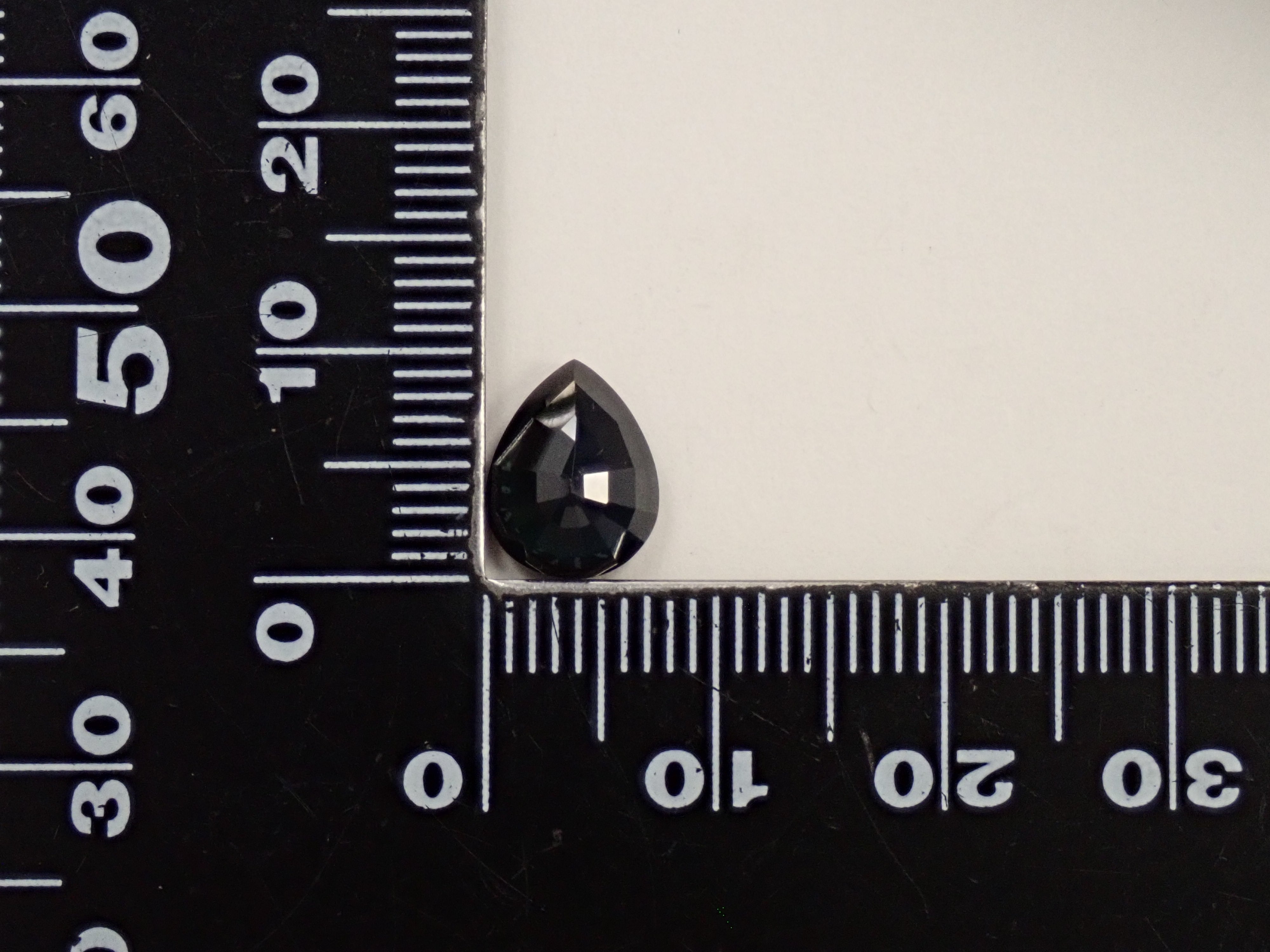 スリランカ産スピネル 2.670ctルース