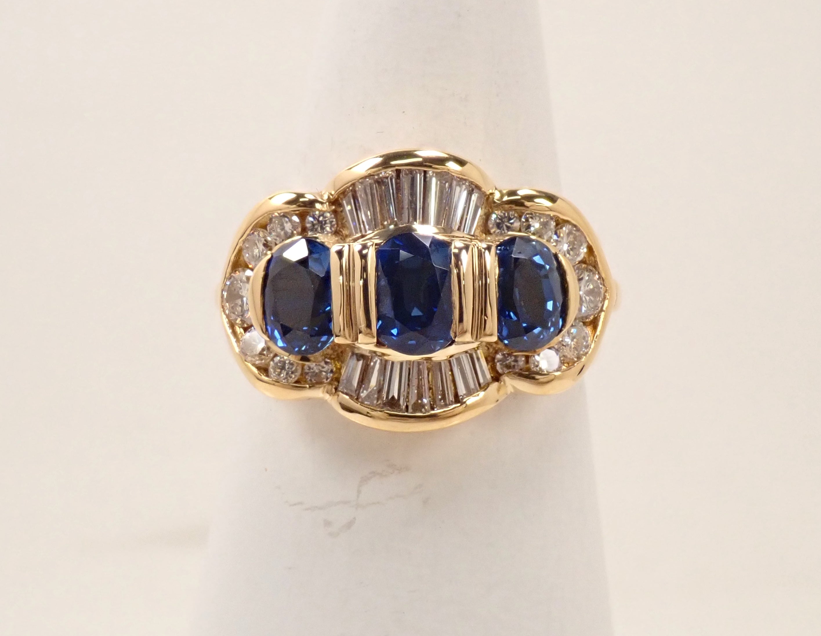 【6/27 22時販売】【カラフリ】K18 ブルーサファイア 1.89ct・ダイヤモンド0.74ctリング 鑑別書