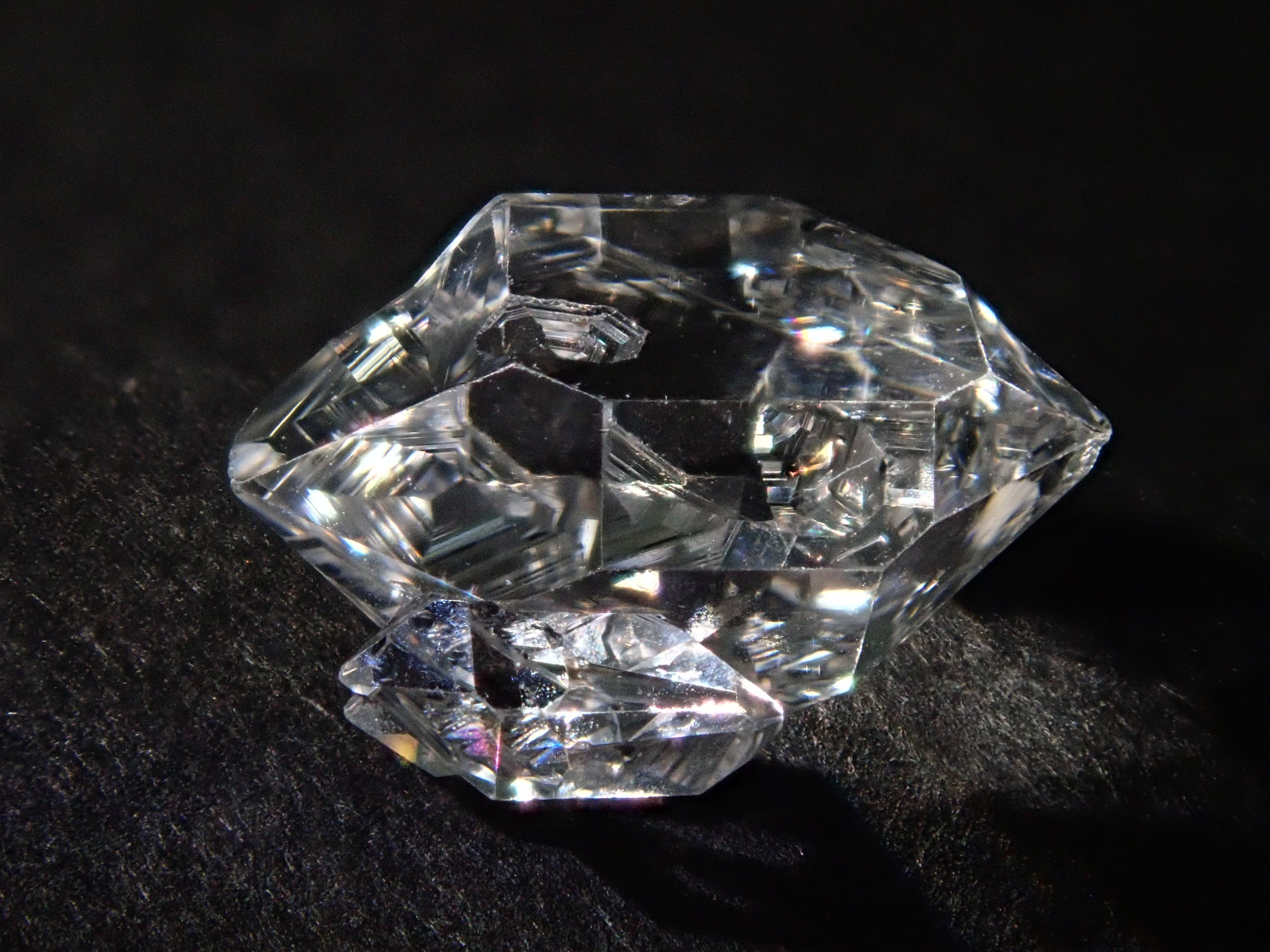 1顆美國赫基默鑽石(水晶)💎(生育型)《多買有優惠》
